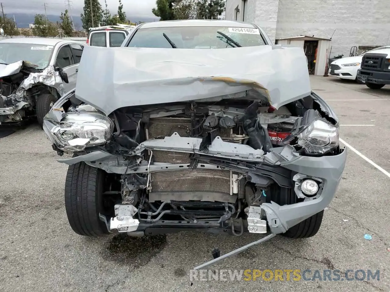 5 fotografías del automóvil dañado 3TMDZ5BNXLM090126 TOYOTA TACOMA 2020