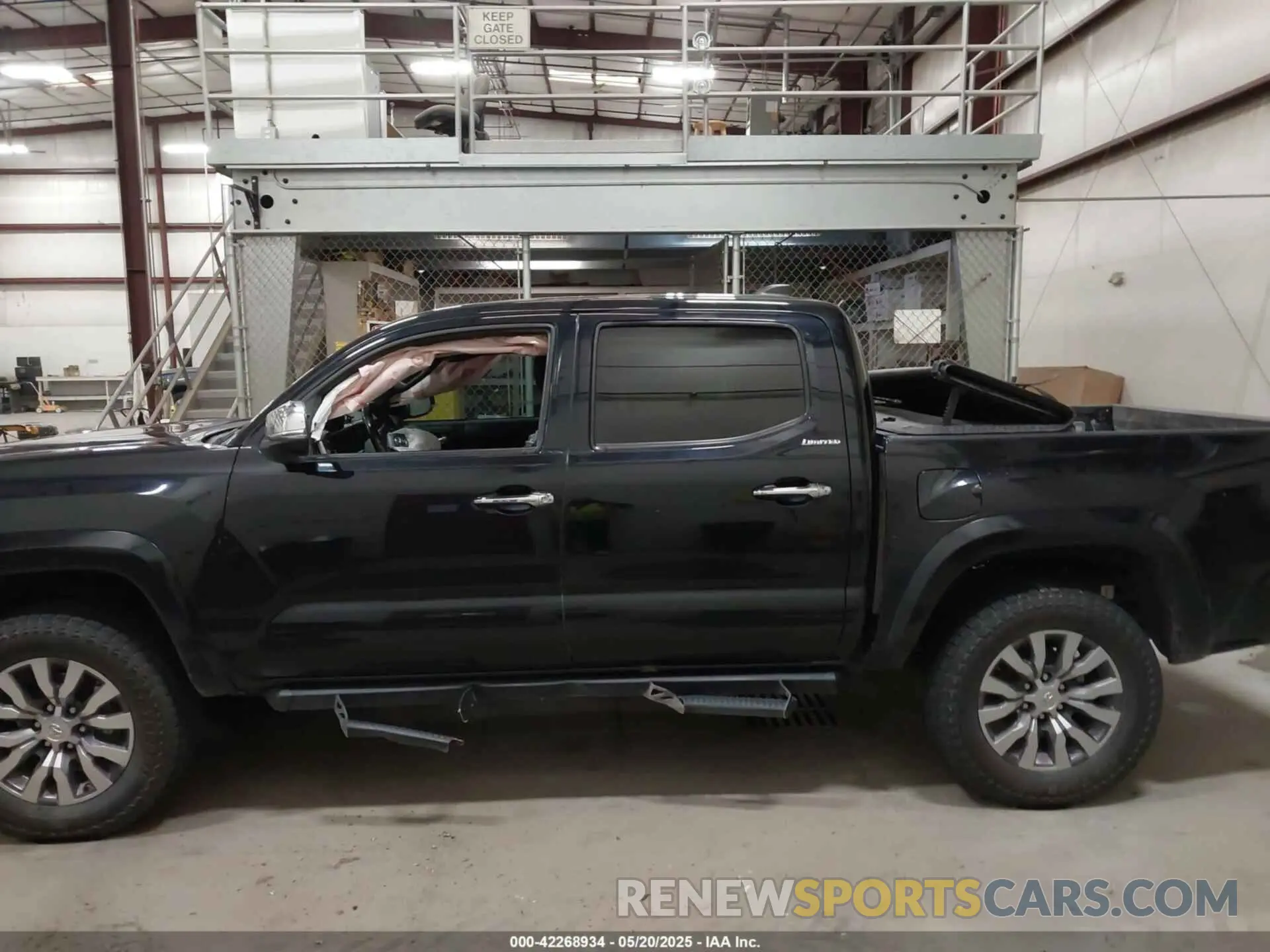 14 fotografías del automóvil dañado 3TMGZ5AN8LM289593 TOYOTA TACOMA 2020