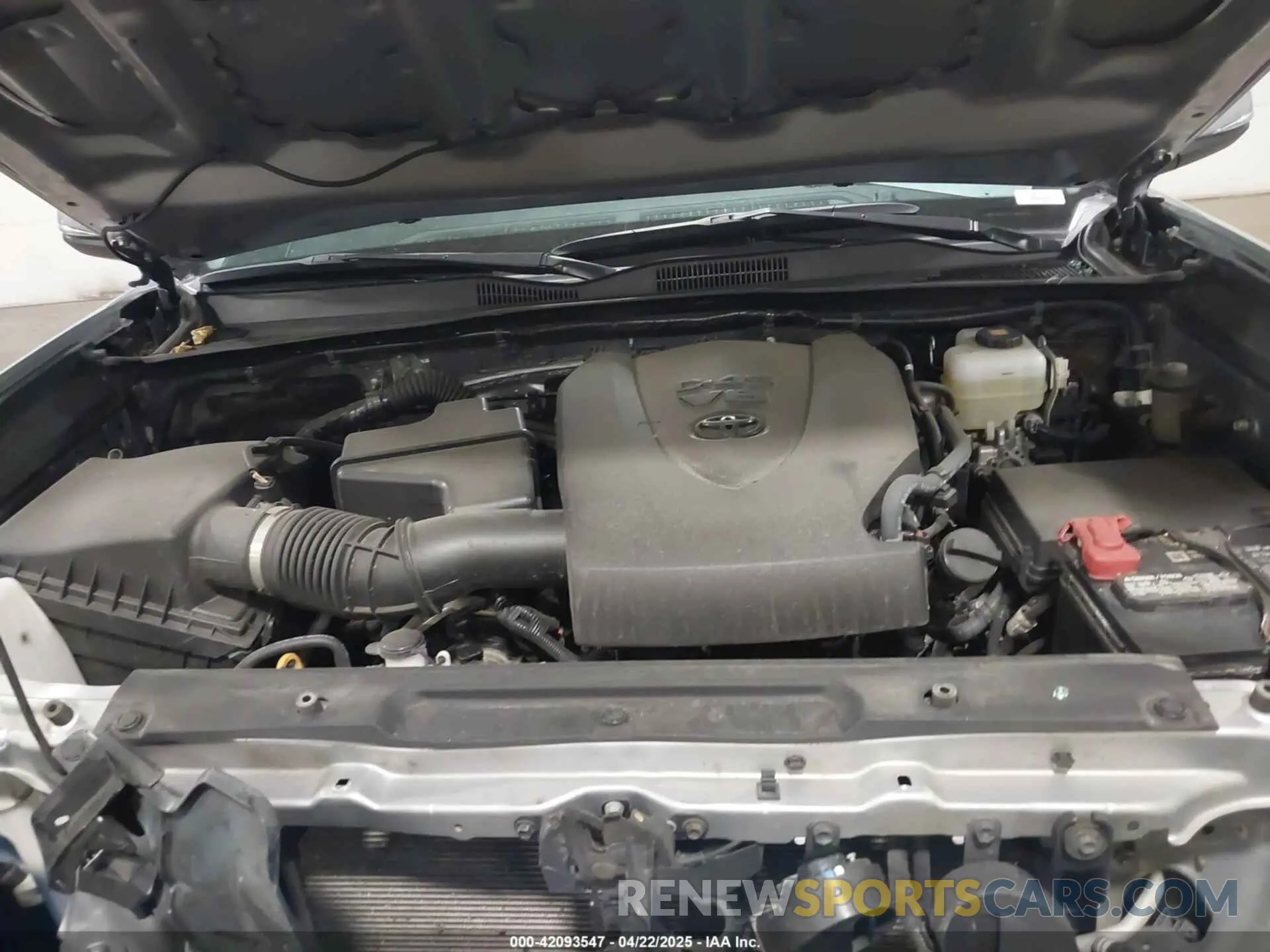 10 fotografías del automóvil dañado 3TYCZ5AN6LT004604 TOYOTA TACOMA 2020