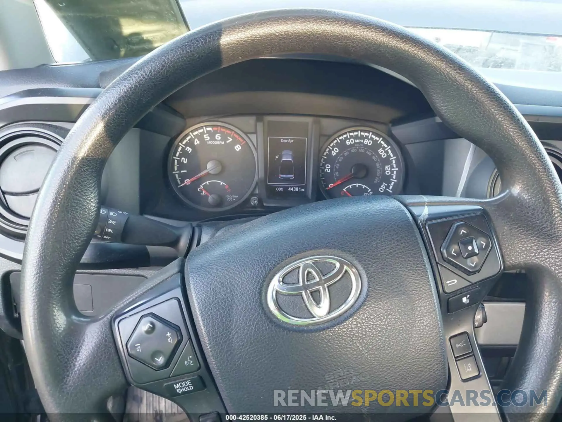 7 fotografías del automóvil dañado 3TYRX5GN0LT000913 TOYOTA TACOMA 2020