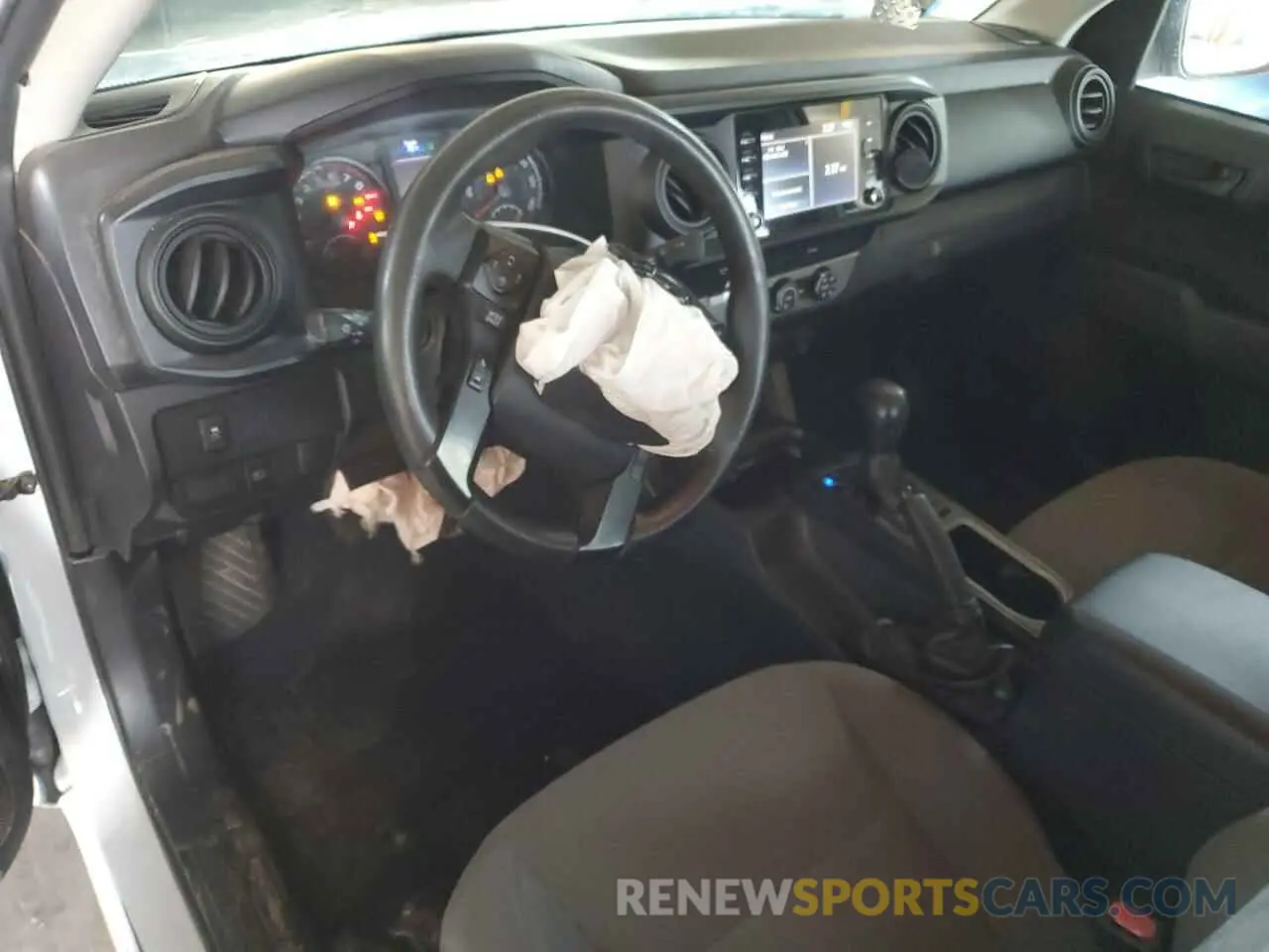 8 fotografías del automóvil dañado 3TYRX5GN6LT004898 TOYOTA TACOMA 2020