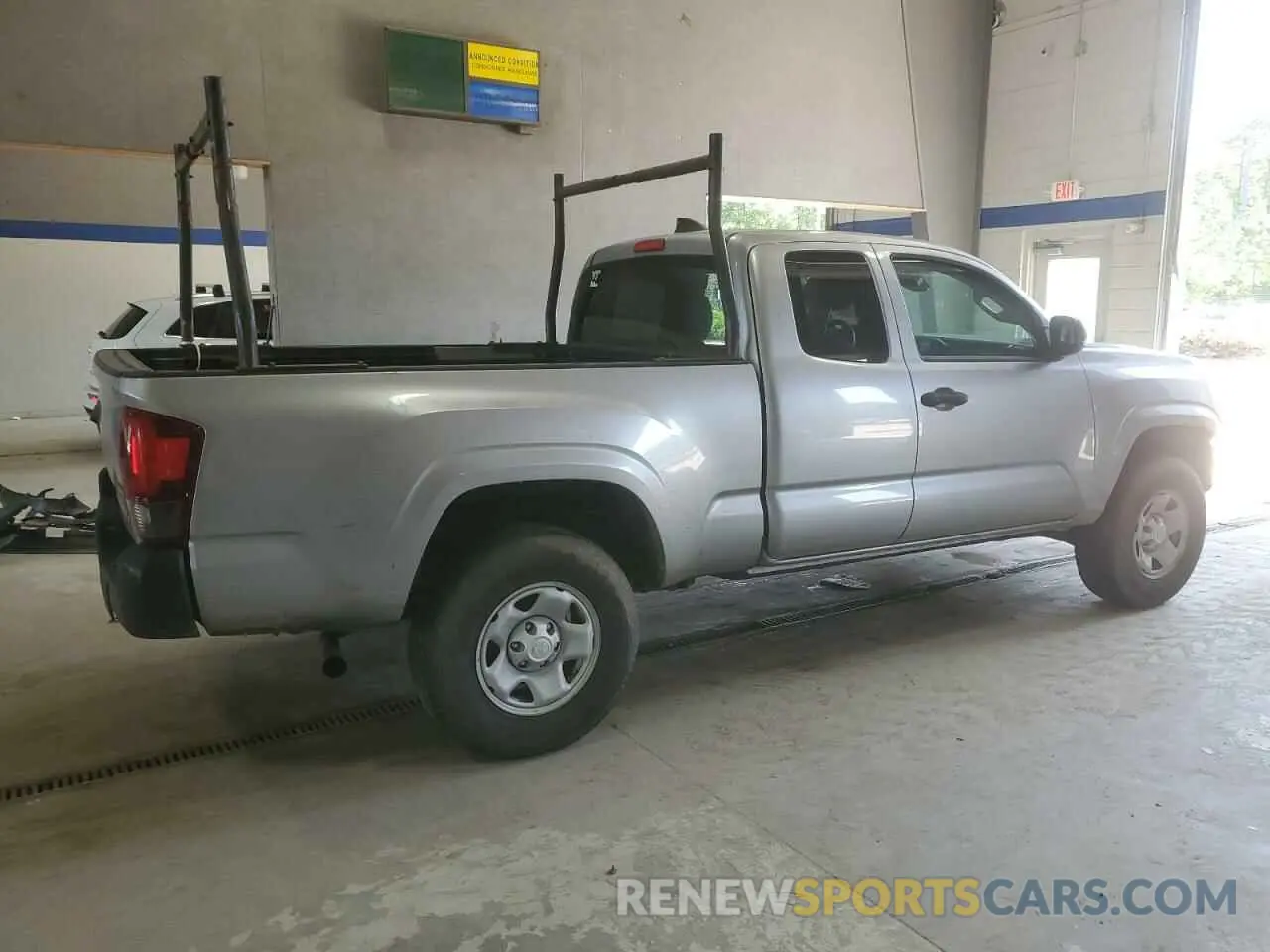 3 fotografías del automóvil dañado 3TYRX5GNXLT002636 TOYOTA TACOMA 2020