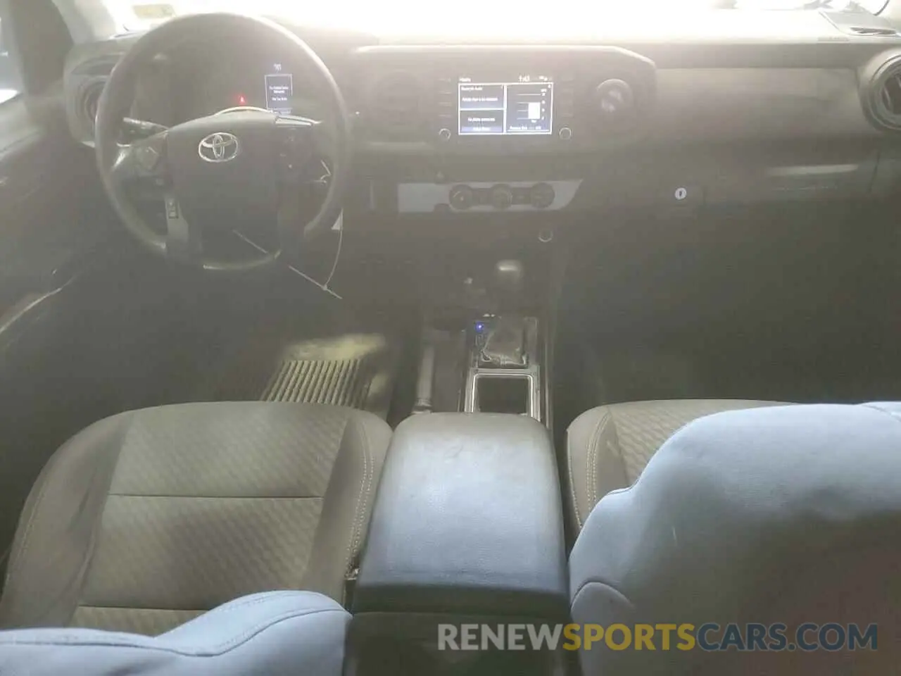 8 fotografías del automóvil dañado 3TYRX5GNXLT002636 TOYOTA TACOMA 2020