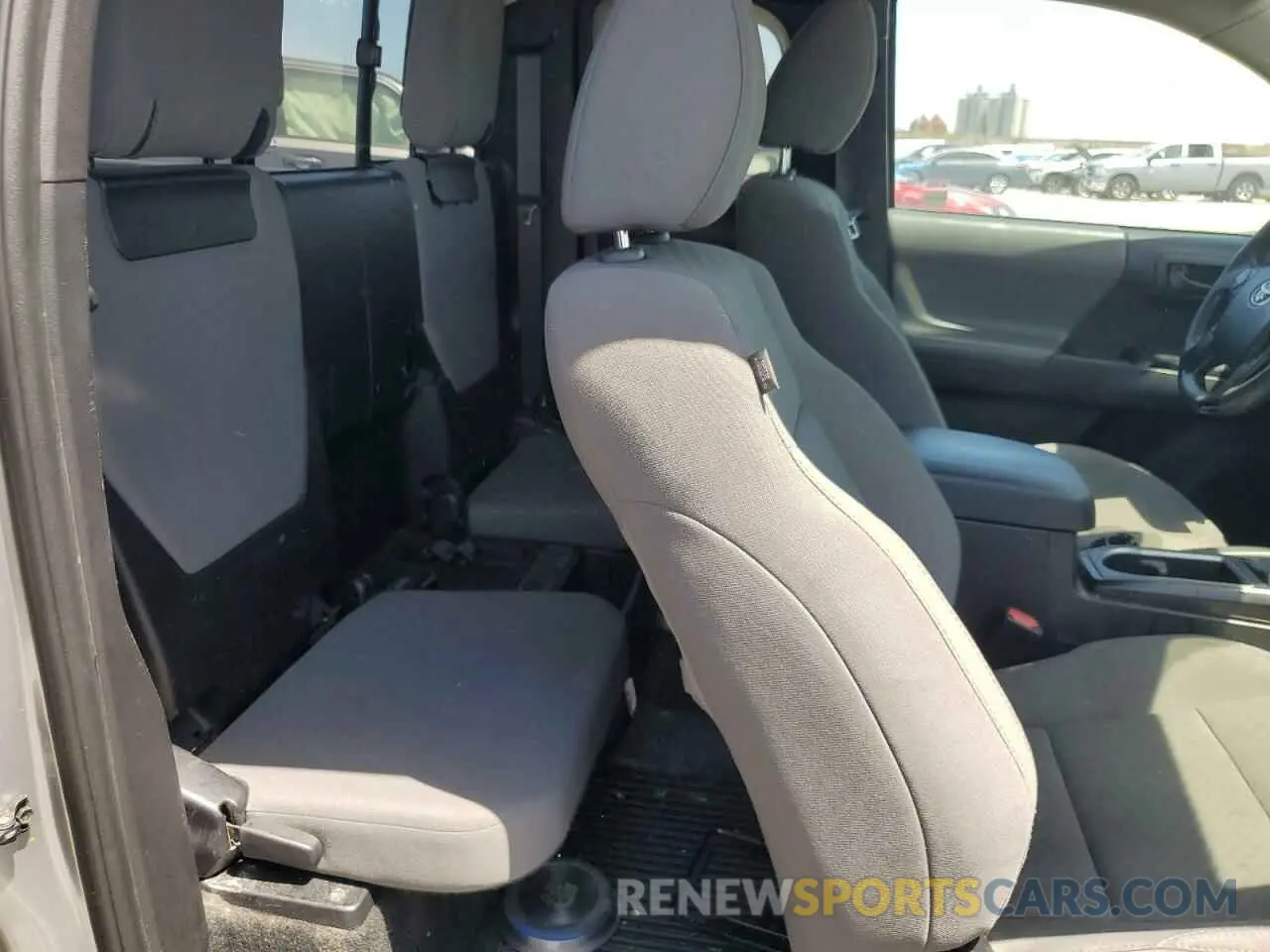 10 fotografías del automóvil dañado 3TYRZ5CN9LT000277 TOYOTA TACOMA 2020
