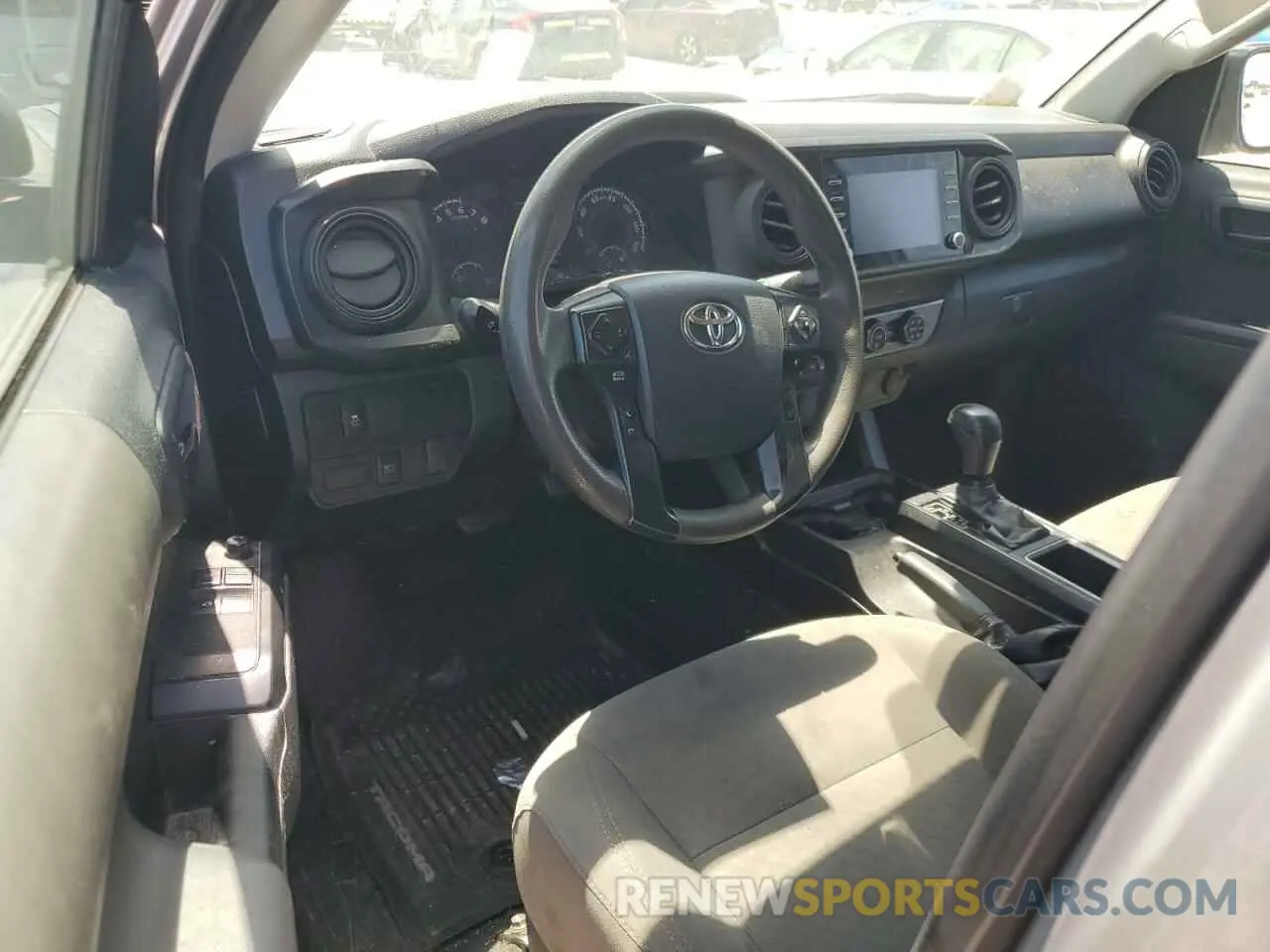 8 fotografías del automóvil dañado 3TYRZ5CN9LT000277 TOYOTA TACOMA 2020