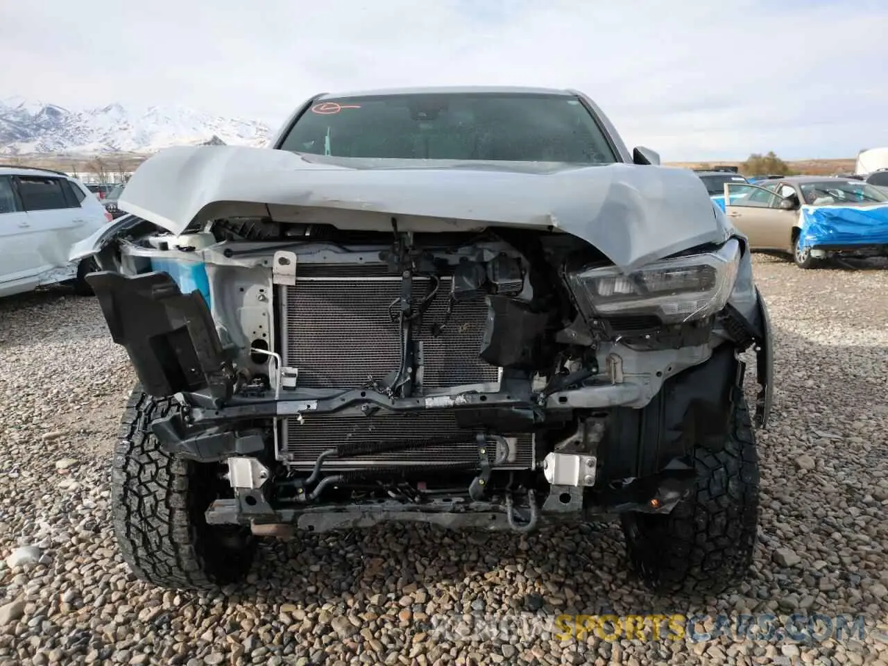 5 fotografías del automóvil dañado 3TYSZ5AN3LT004099 TOYOTA TACOMA 2020