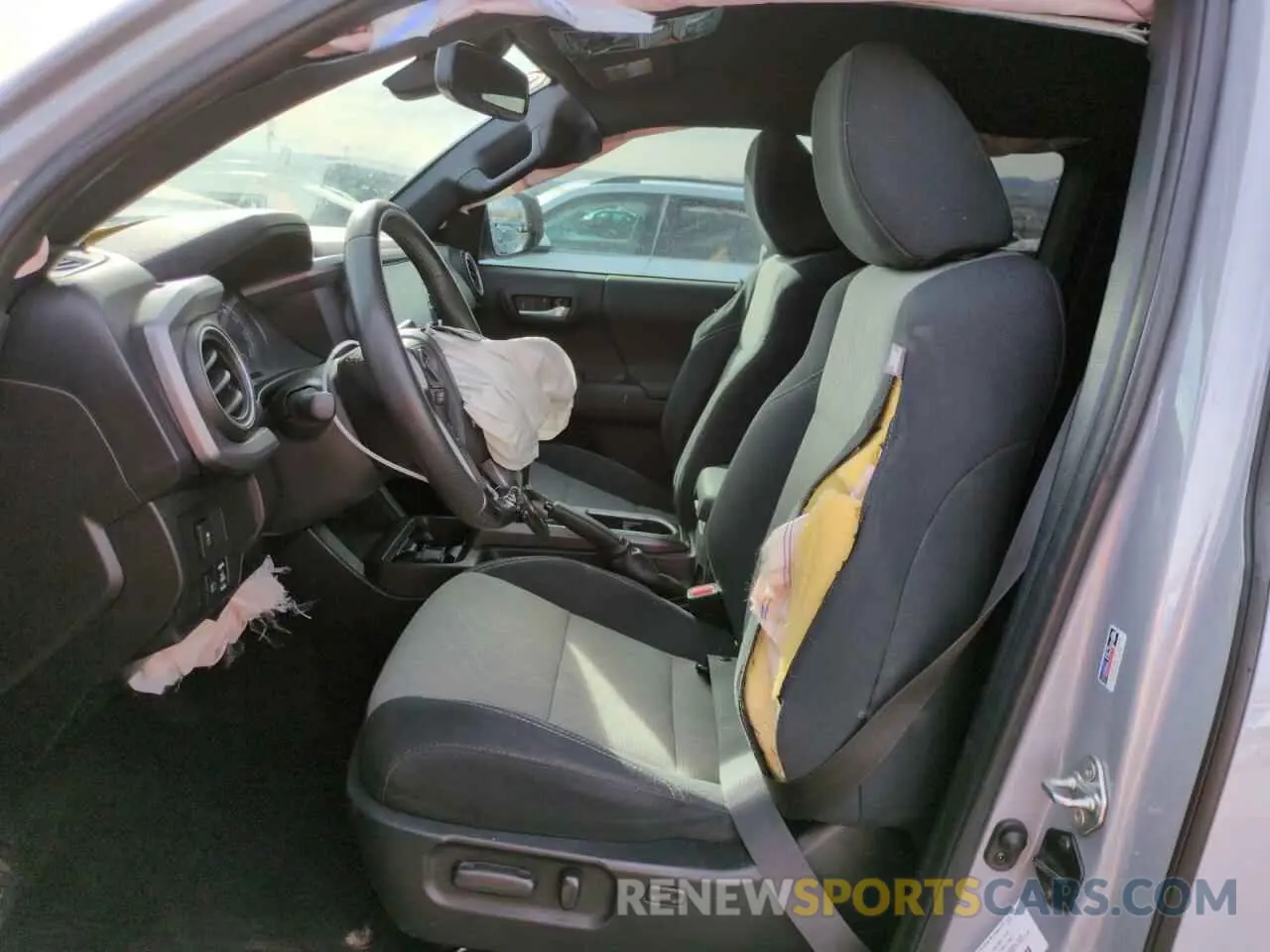 7 fotografías del automóvil dañado 3TYSZ5AN3LT004099 TOYOTA TACOMA 2020