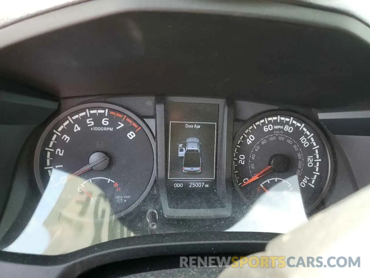 9 fotografías del automóvil dañado 3TYSZ5AN5LT006775 TOYOTA TACOMA 2020