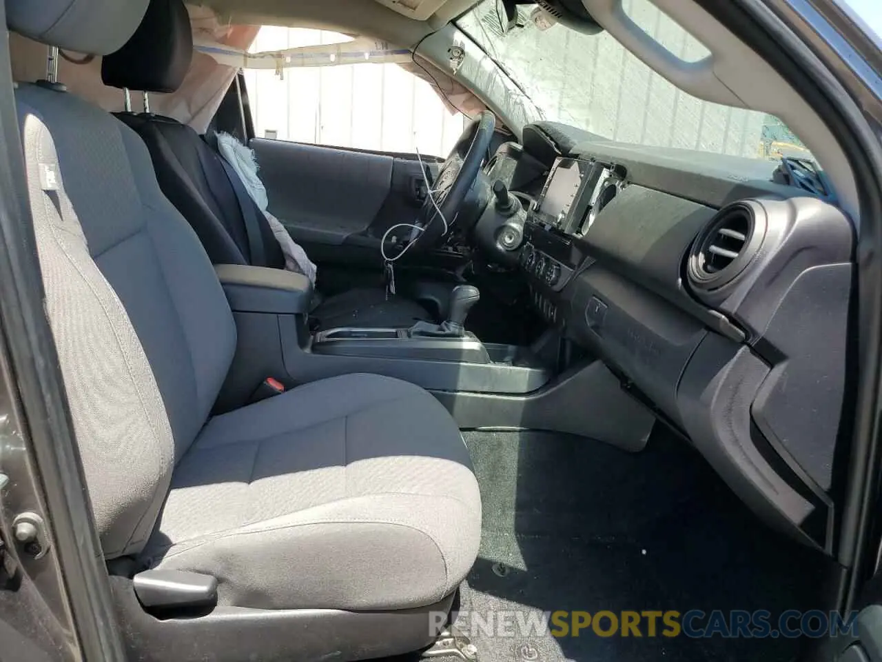 7 fotografías del automóvil dañado 3TYSZ5AN9LT004270 TOYOTA TACOMA 2020