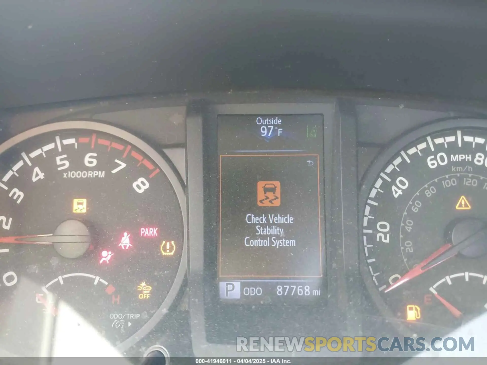7 fotografías del automóvil dañado 5TFAX5GN1LX180504 TOYOTA TACOMA 2020