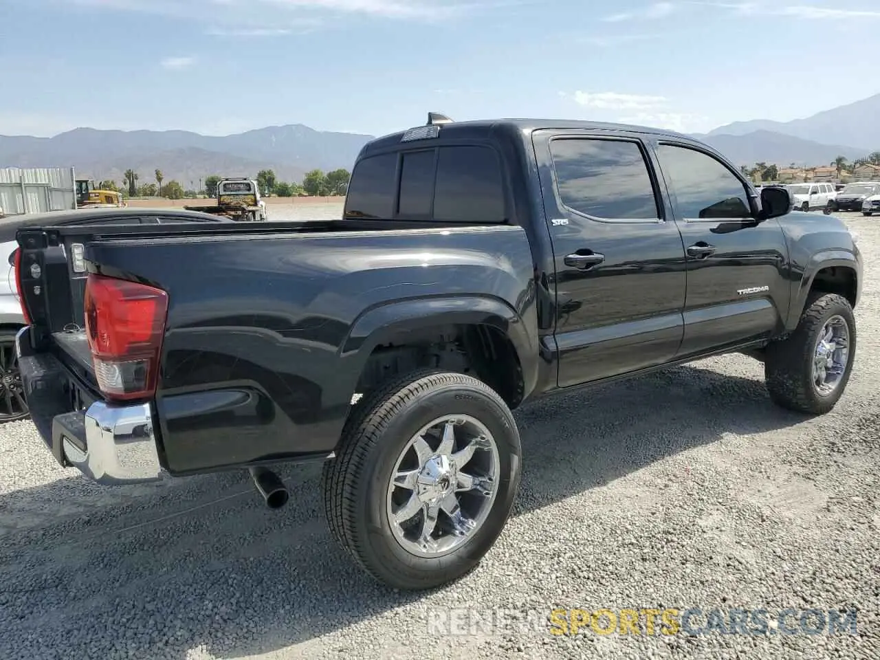 3 fotografías del automóvil dañado 5TFAX5GN1LX183547 TOYOTA TACOMA 2020