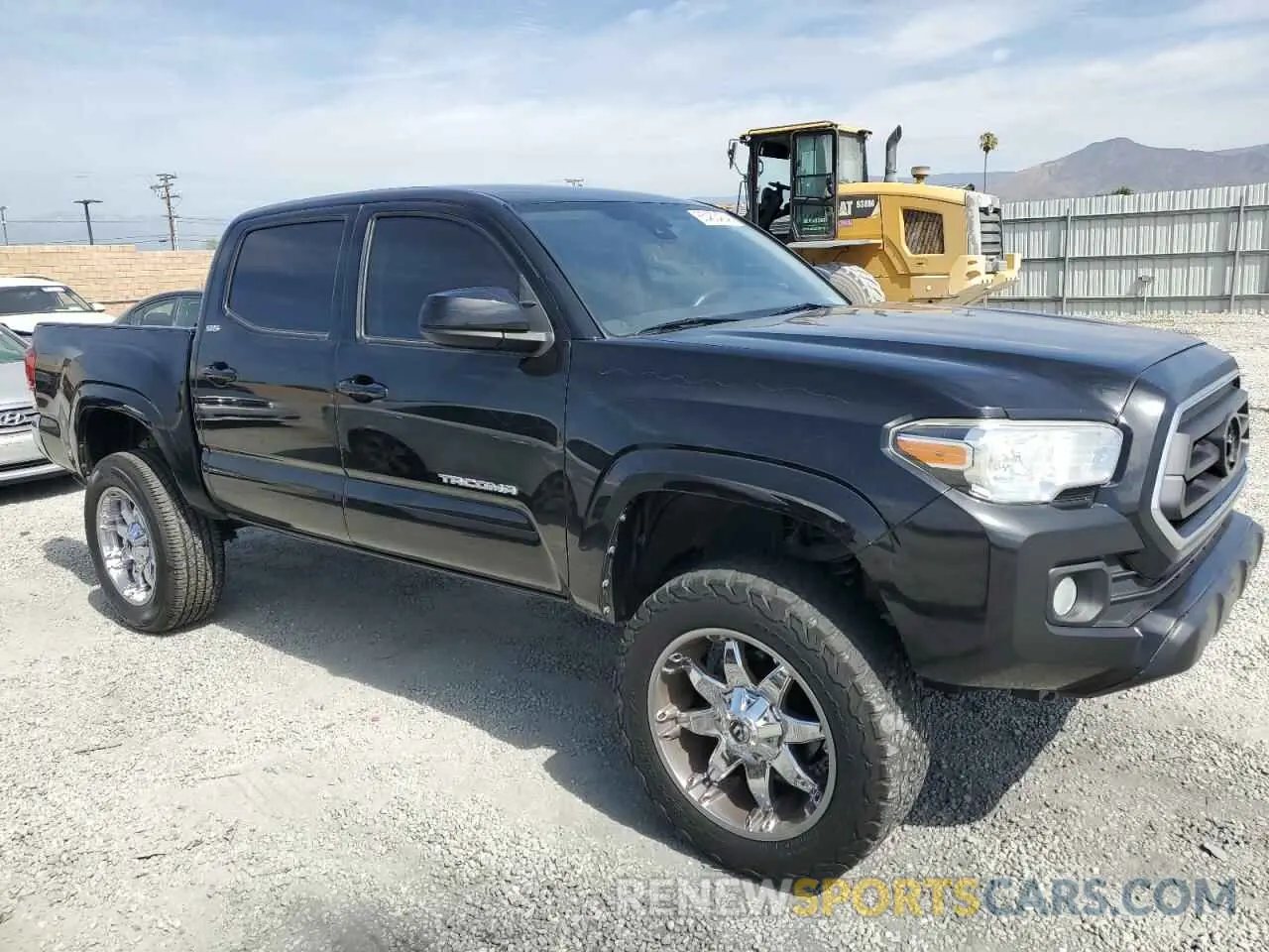 4 fotografías del automóvil dañado 5TFAX5GN1LX183547 TOYOTA TACOMA 2020