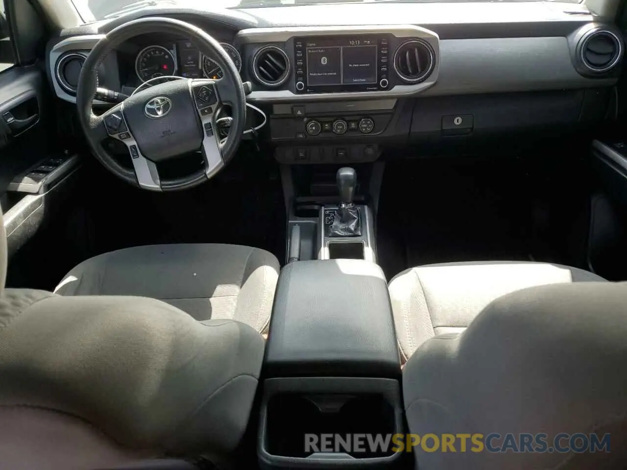 8 fotografías del automóvil dañado 5TFAX5GN1LX183547 TOYOTA TACOMA 2020