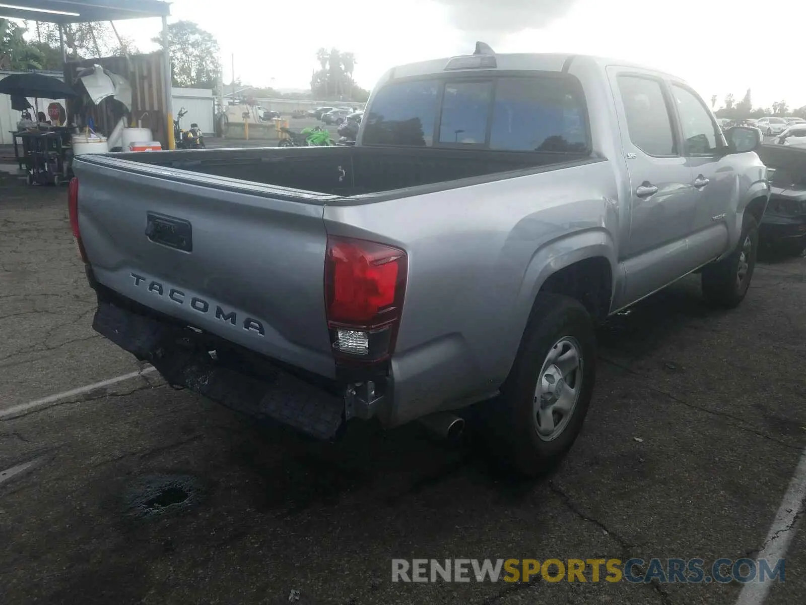 4 fotografías del automóvil dañado 5TFAX5GN1LX183564 TOYOTA TACOMA 2020