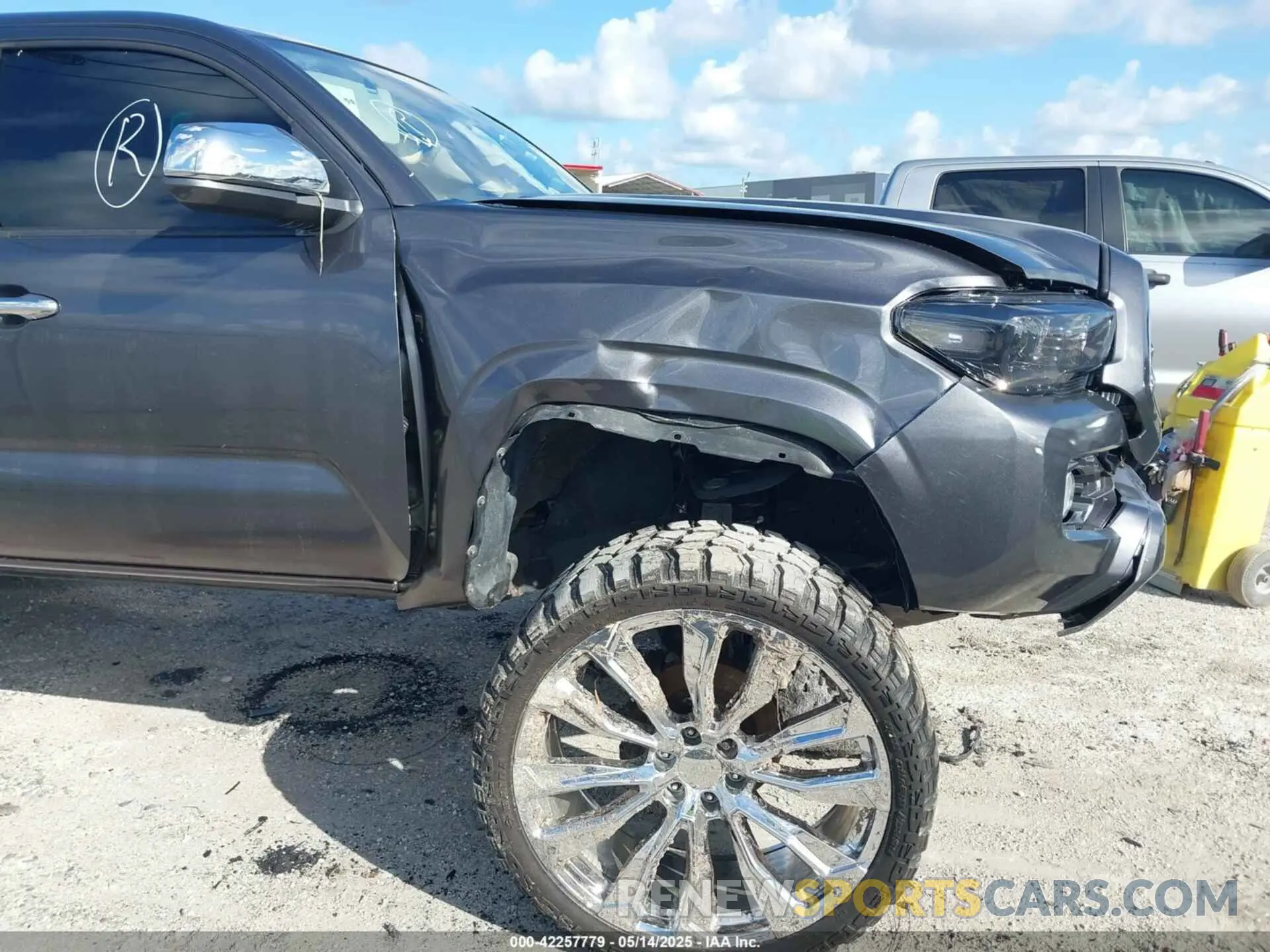 6 fotografías del automóvil dañado 5TFAX5GN2LX168118 TOYOTA TACOMA 2020