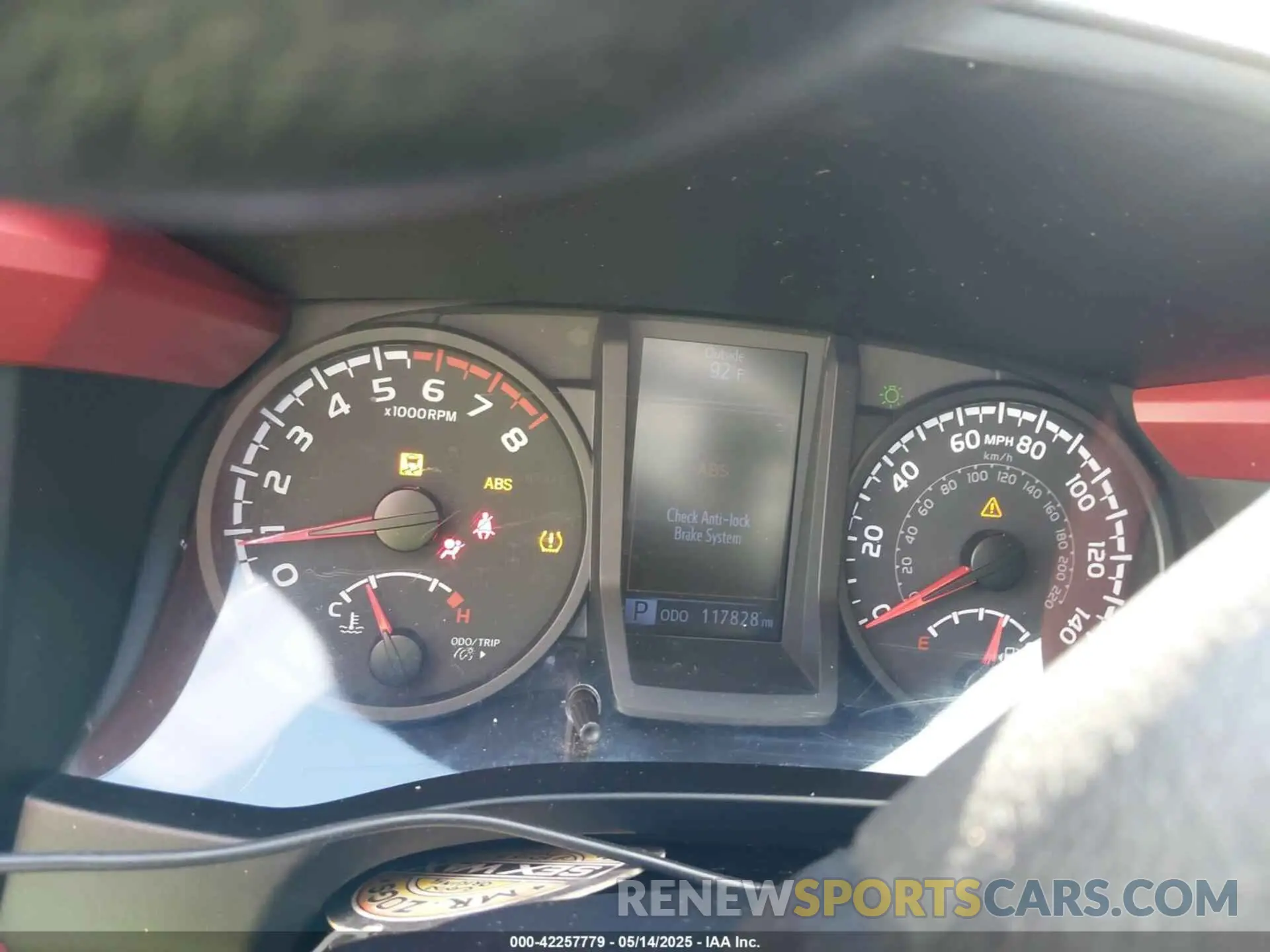 7 fotografías del automóvil dañado 5TFAX5GN2LX168118 TOYOTA TACOMA 2020
