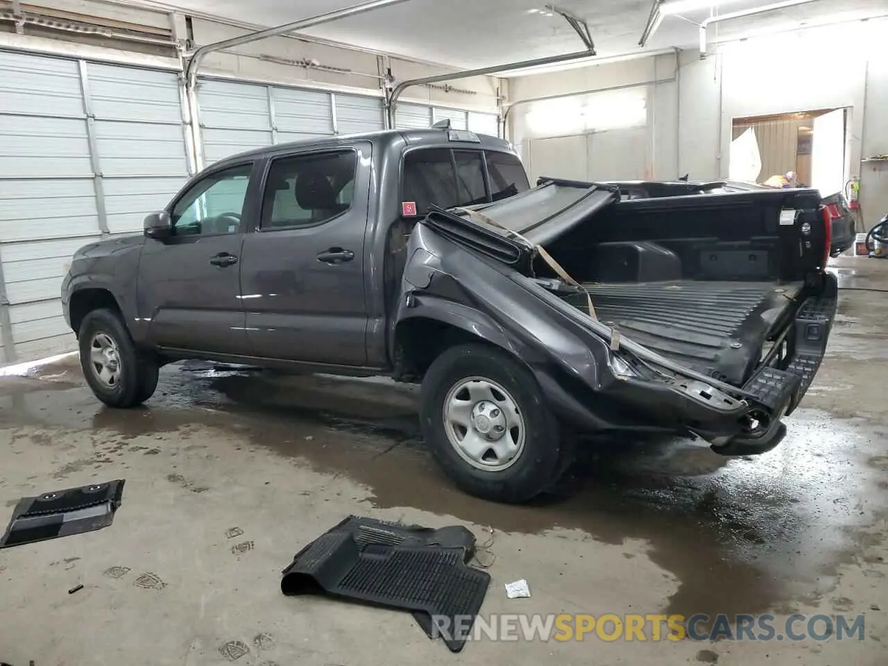 2 fotografías del automóvil dañado 5TFAX5GN2LX171391 TOYOTA TACOMA 2020