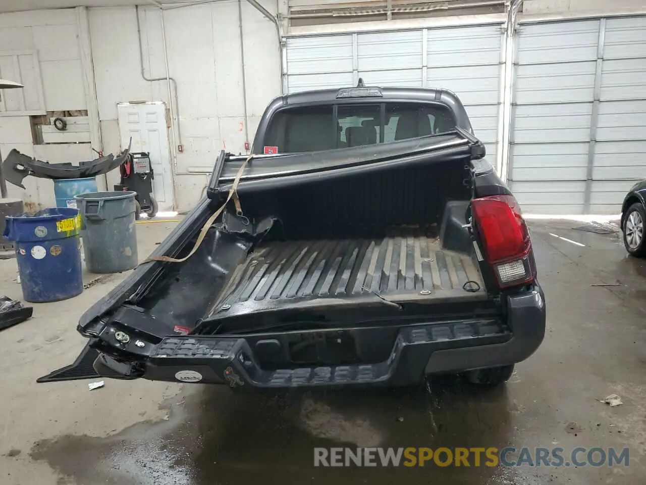 6 fotografías del automóvil dañado 5TFAX5GN2LX171391 TOYOTA TACOMA 2020