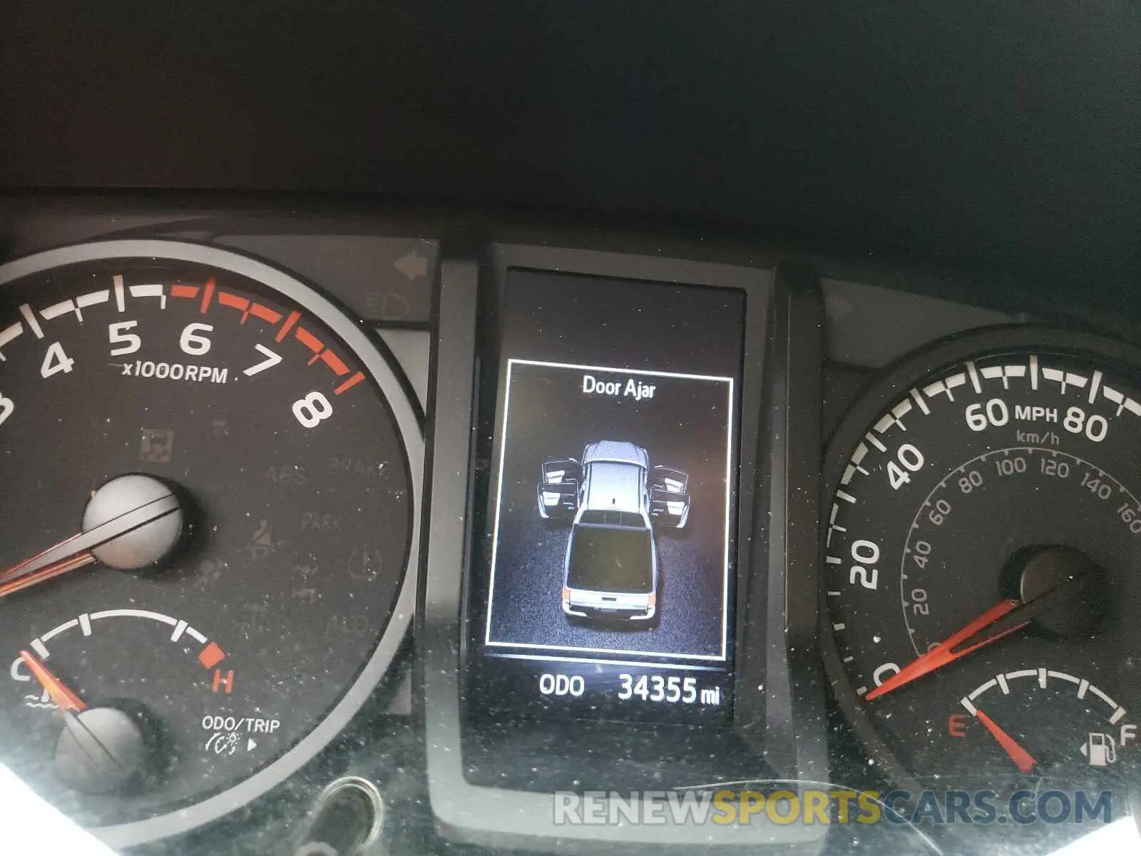8 fotografías del automóvil dañado 5TFAX5GN2LX172170 TOYOTA TACOMA 2020