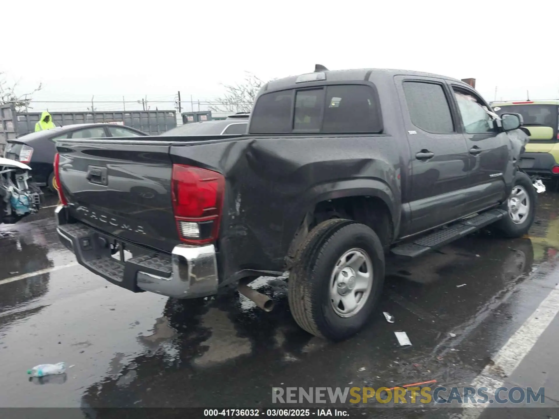 4 fotografías del automóvil dañado 5TFAX5GN2LX180334 TOYOTA TACOMA 2020