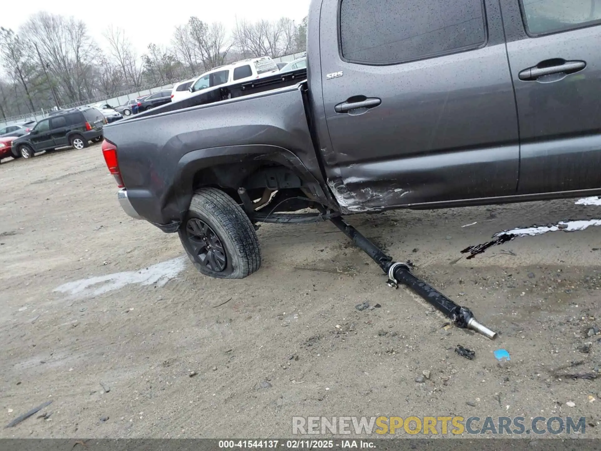 6 fotografías del automóvil dañado 5TFAX5GN2LX182102 TOYOTA TACOMA 2020