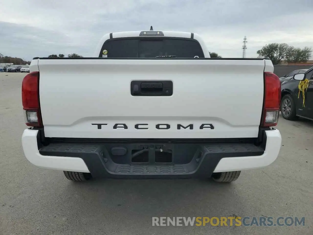 6 fotografías del automóvil dañado 5TFAX5GN3LX166247 TOYOTA TACOMA 2020