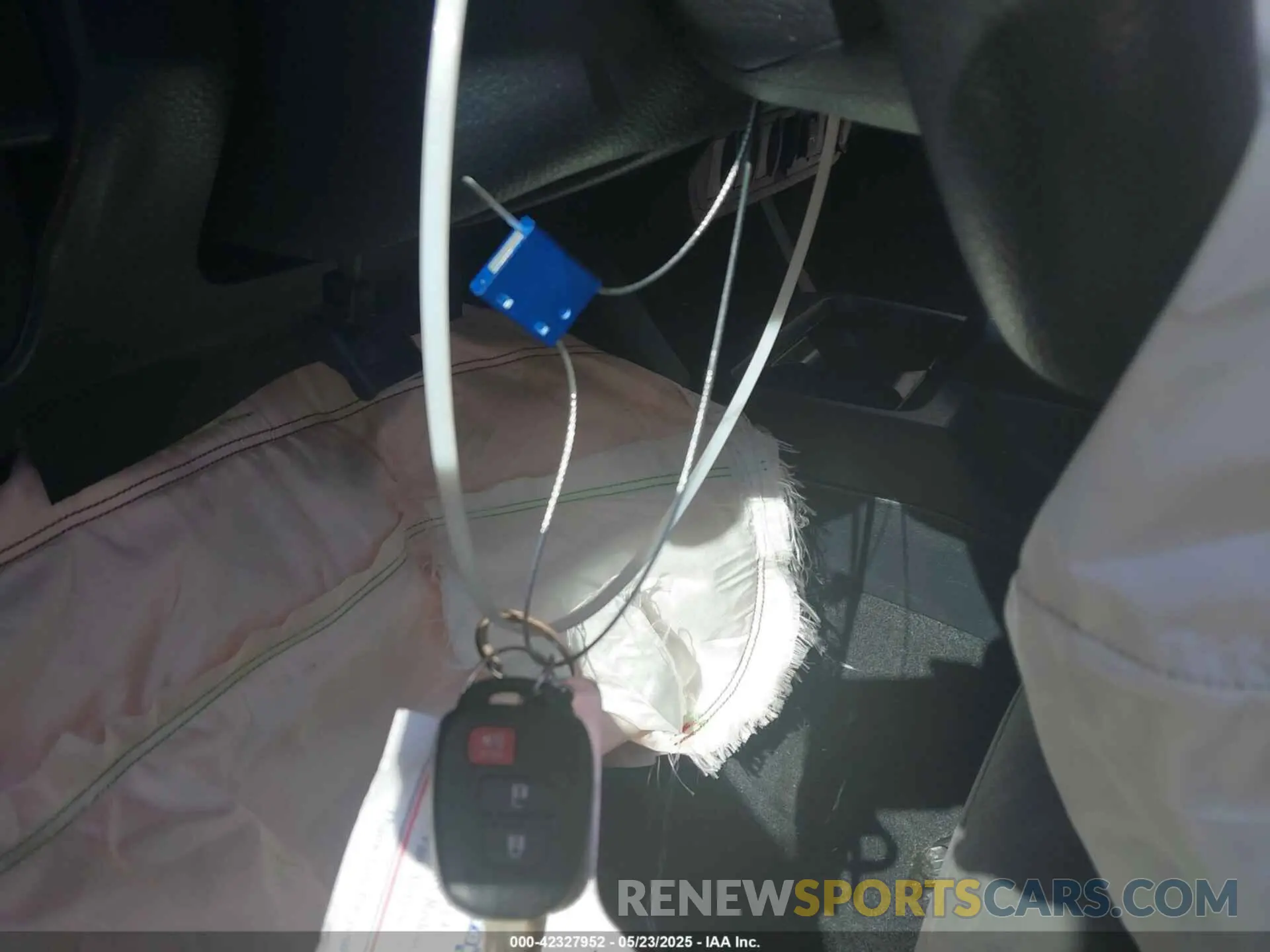 11 fotografías del automóvil dañado 5TFAX5GN5LX168257 TOYOTA TACOMA 2020