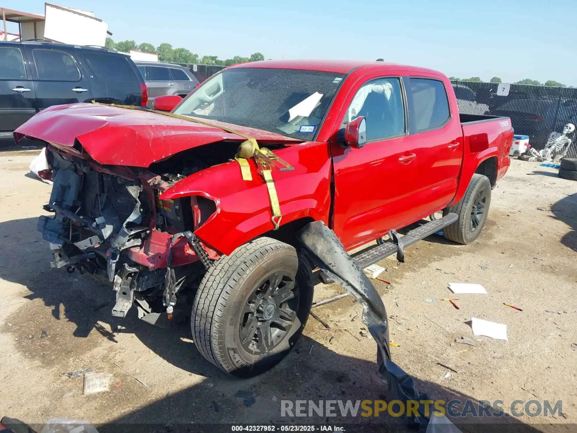 2 fotografías del automóvil dañado 5TFAX5GN5LX168257 TOYOTA TACOMA 2020