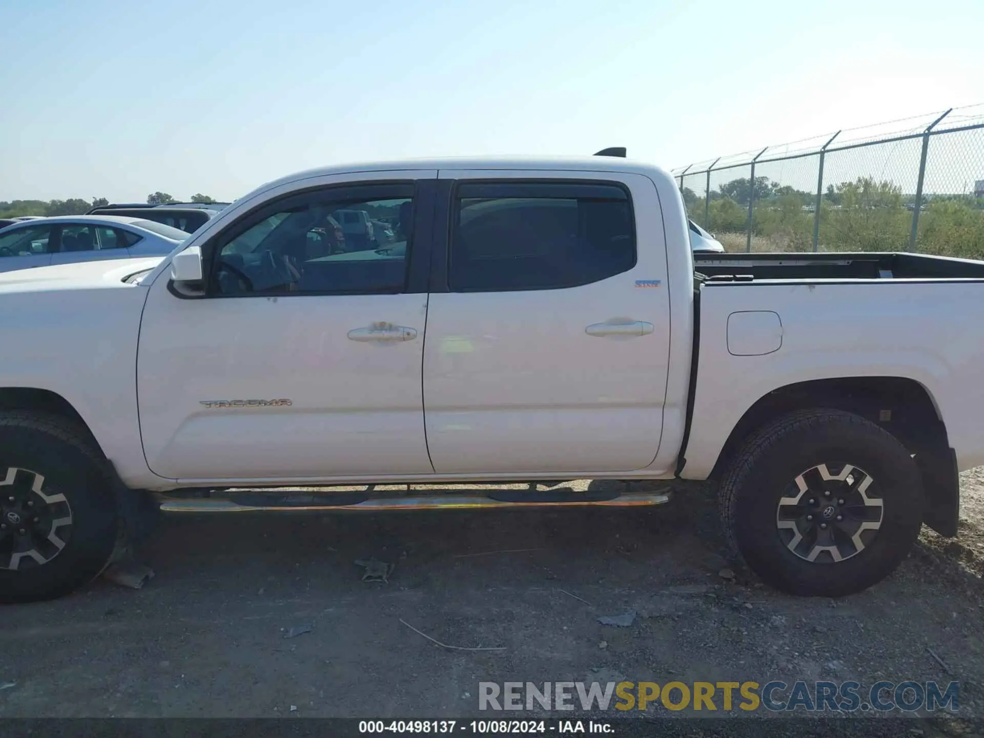 14 fotografías del automóvil dañado 5TFAX5GN7LX178014 TOYOTA TACOMA 2020