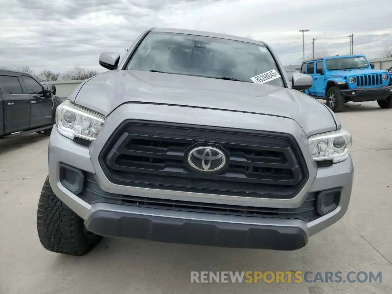 5 fotografías del automóvil dañado 5TFAX5GN8LX180645 TOYOTA TACOMA 2020