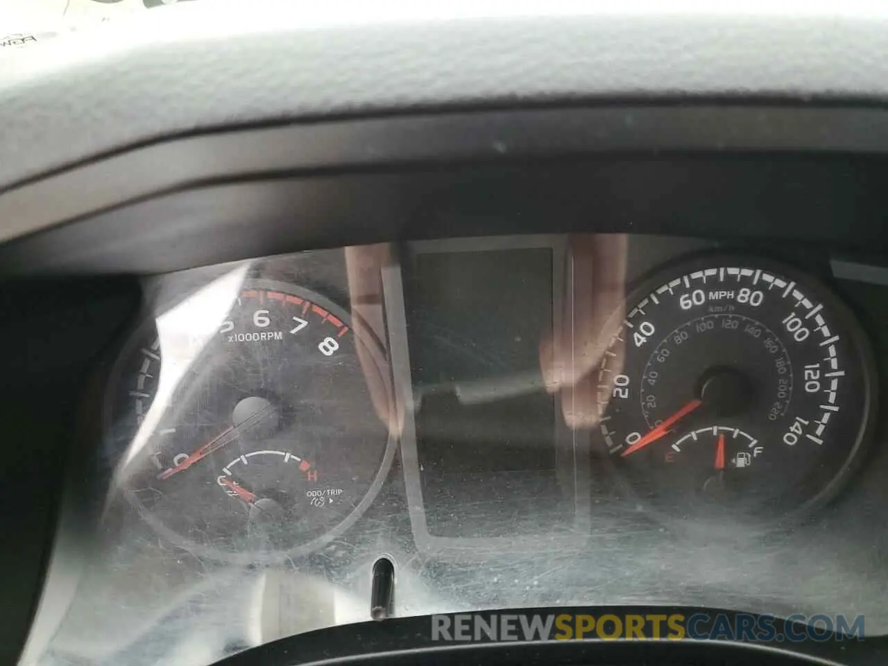 9 fotografías del automóvil dañado 5TFAX5GN8LX180645 TOYOTA TACOMA 2020