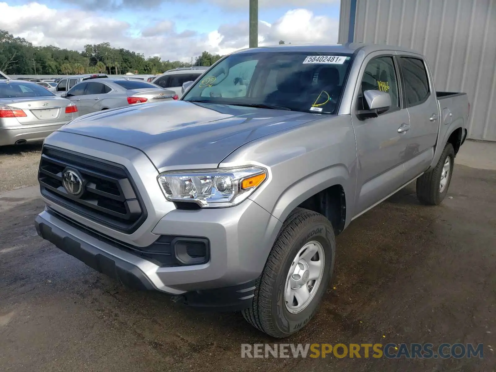 2 fotografías del automóvil dañado 5TFAX5GN9LX166821 TOYOTA TACOMA 2020
