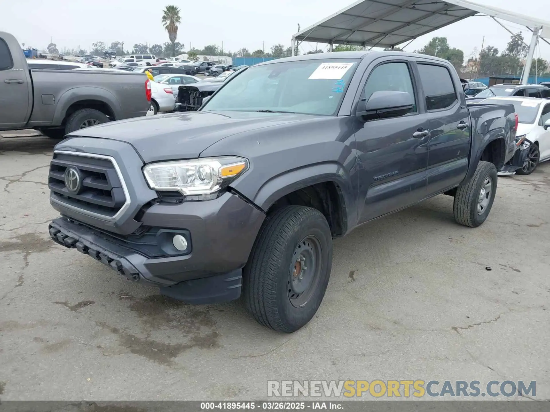 2 fotografías del automóvil dañado 5TFAX5GN9LX185613 TOYOTA TACOMA 2020