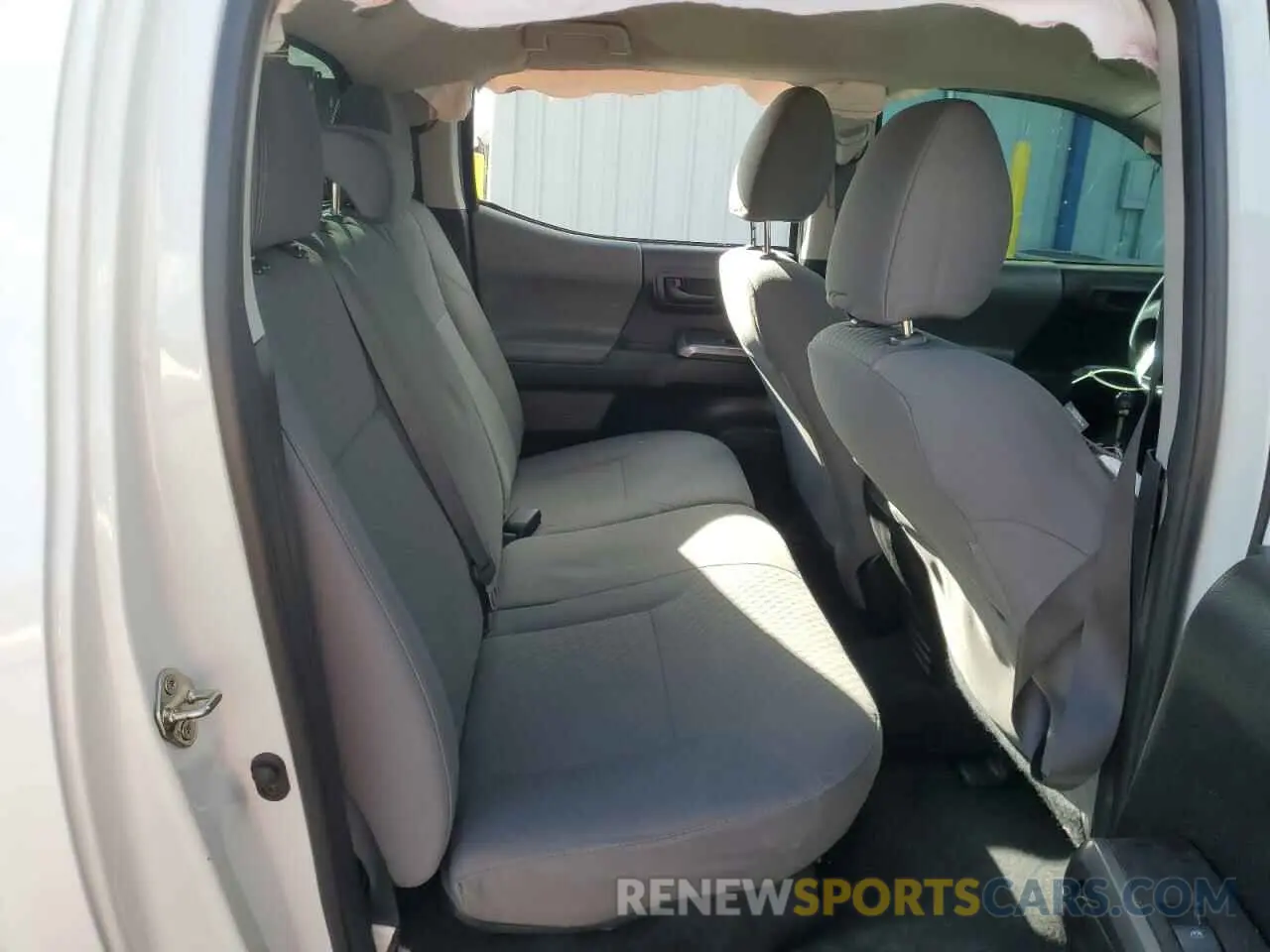 10 fotografías del automóvil dañado 5TFAX5GN9LX188320 TOYOTA TACOMA 2020