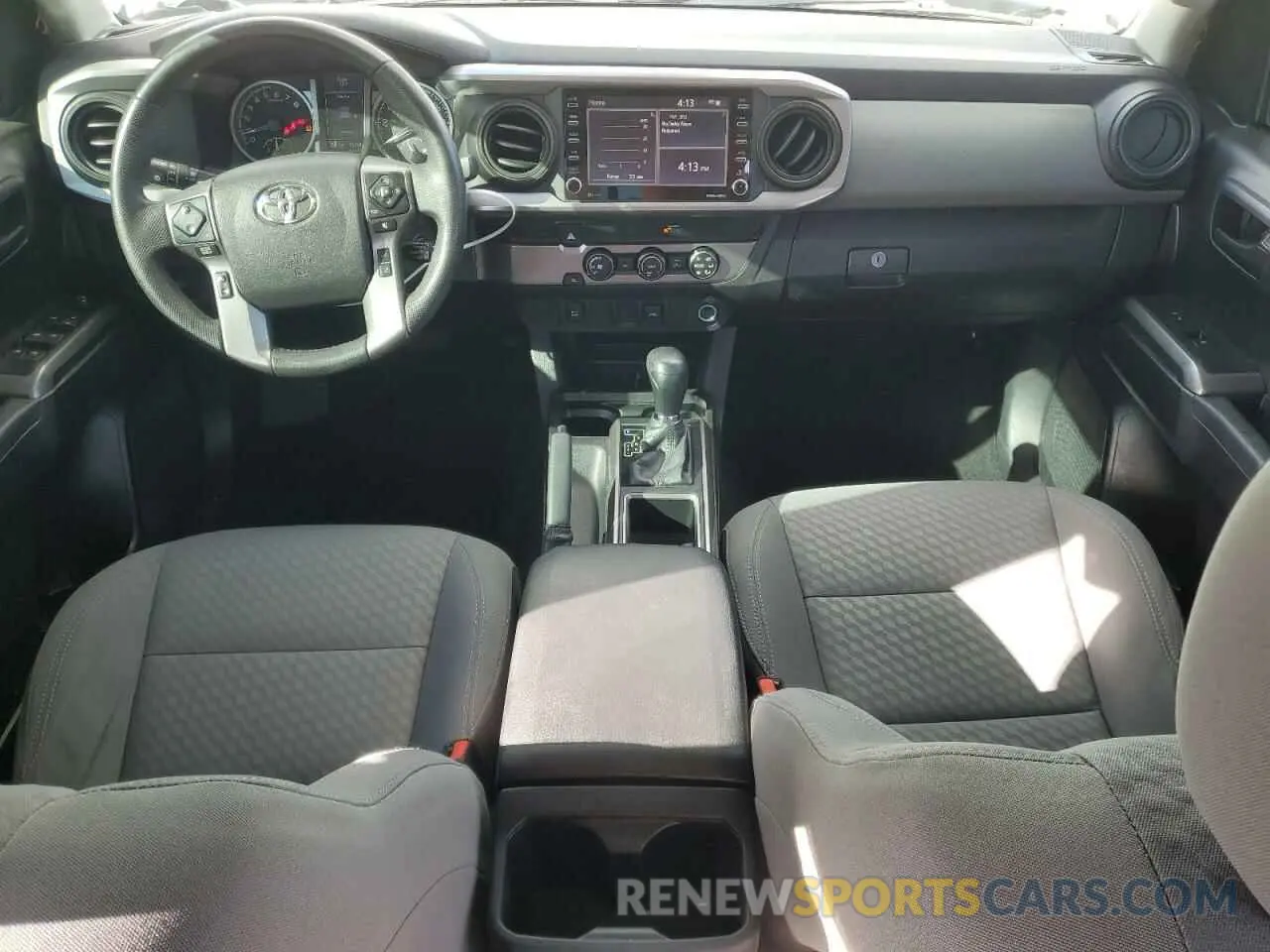 8 fotografías del automóvil dañado 5TFAX5GN9LX188320 TOYOTA TACOMA 2020