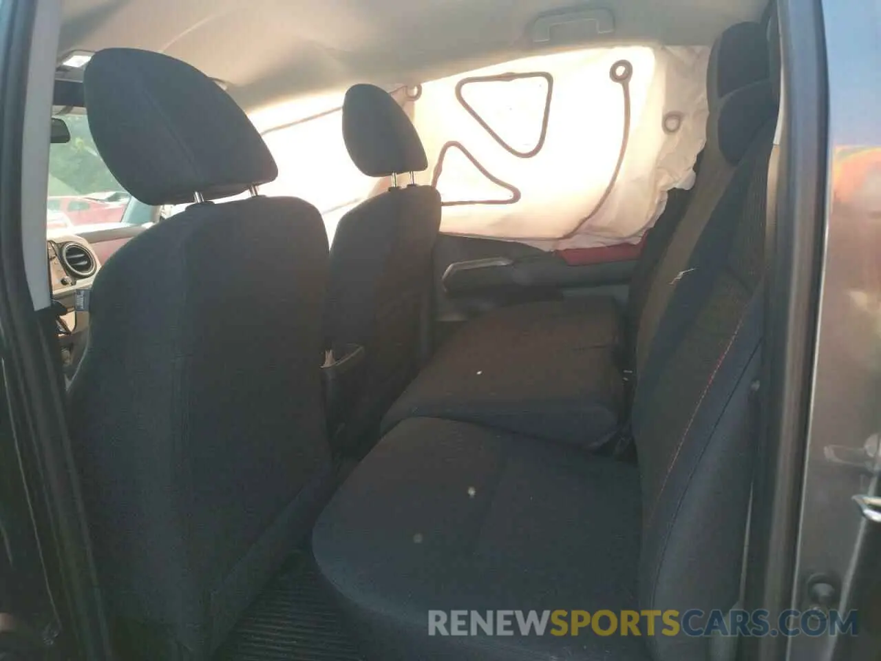 6 fotografías del automóvil dañado 5TFAX5GNXLX177570 TOYOTA TACOMA 2020