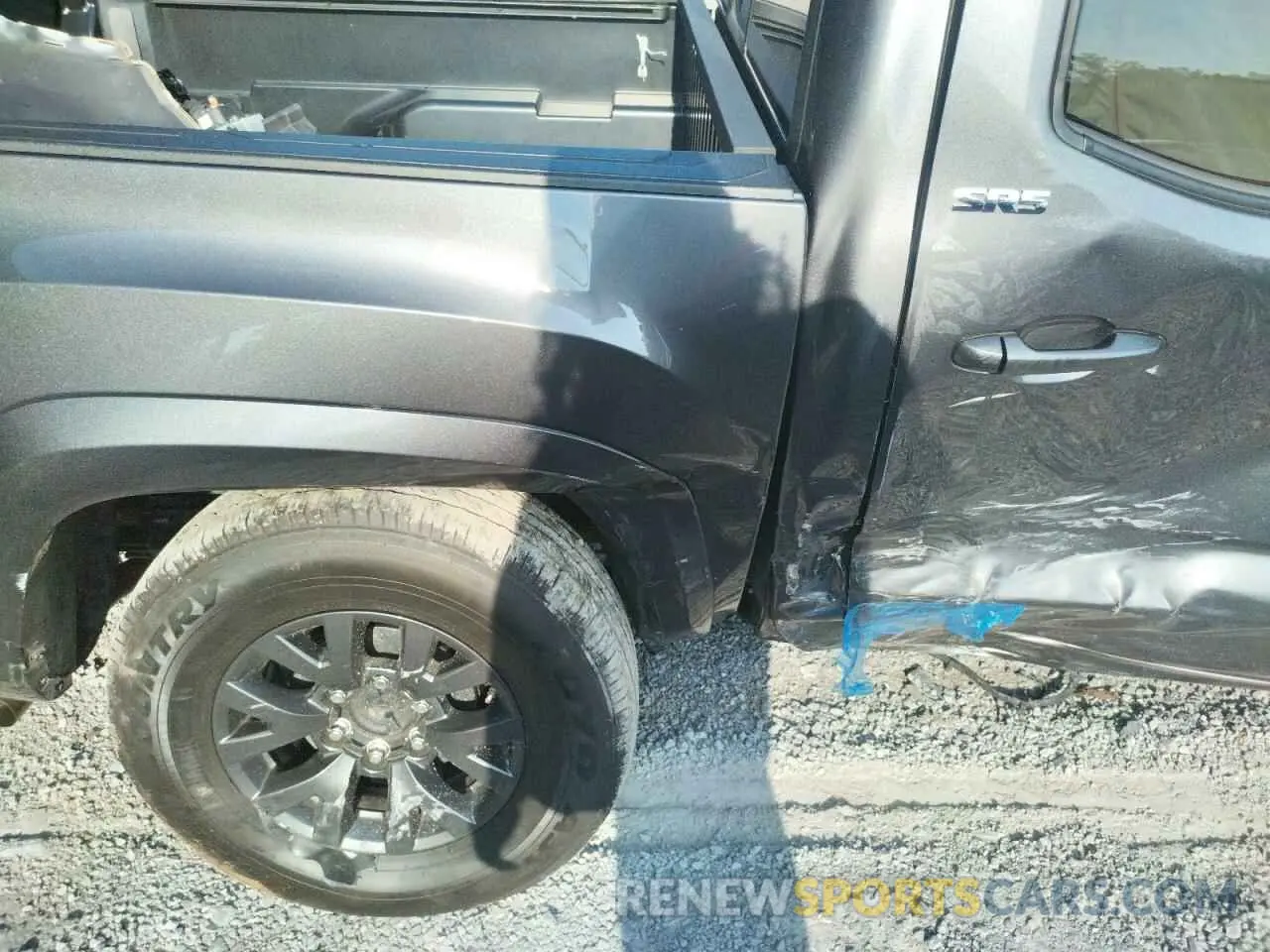 9 fotografías del automóvil dañado 5TFAX5GNXLX177570 TOYOTA TACOMA 2020