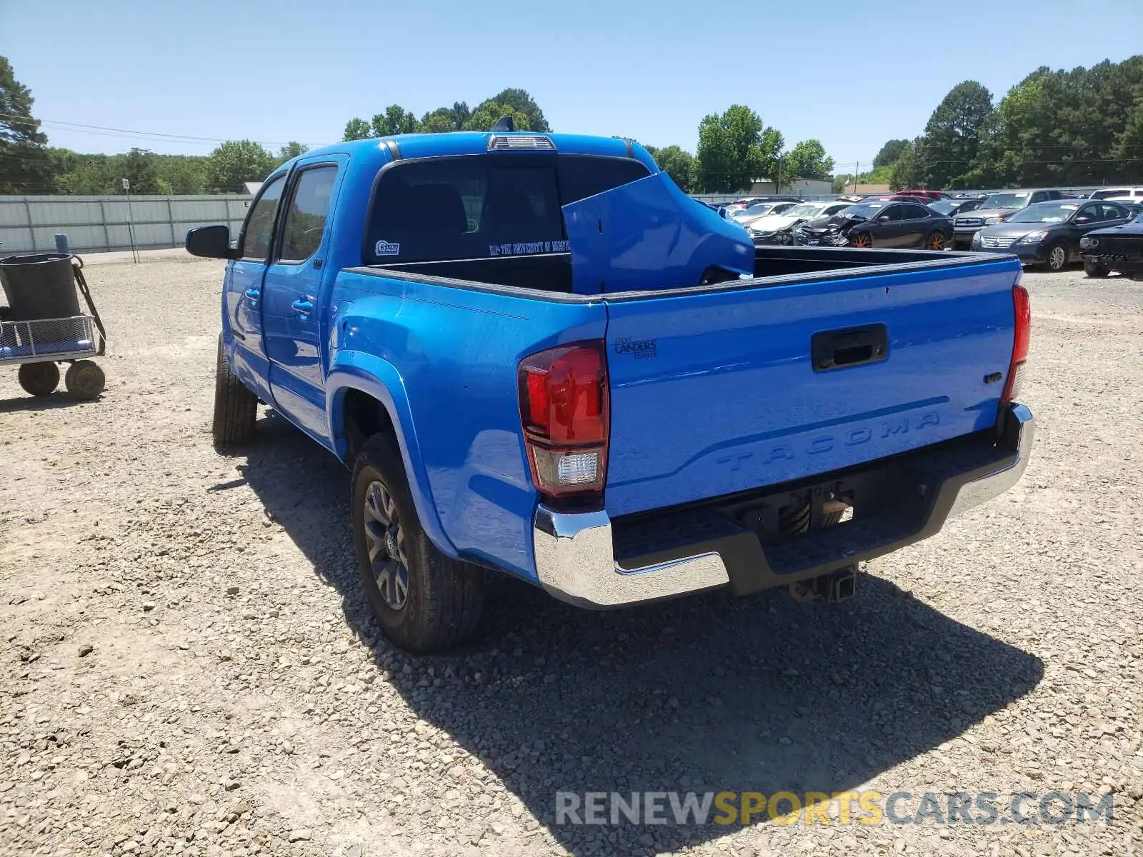 3 fotografías del automóvil dañado 5TFAZ5CN2LX087832 TOYOTA TACOMA 2020