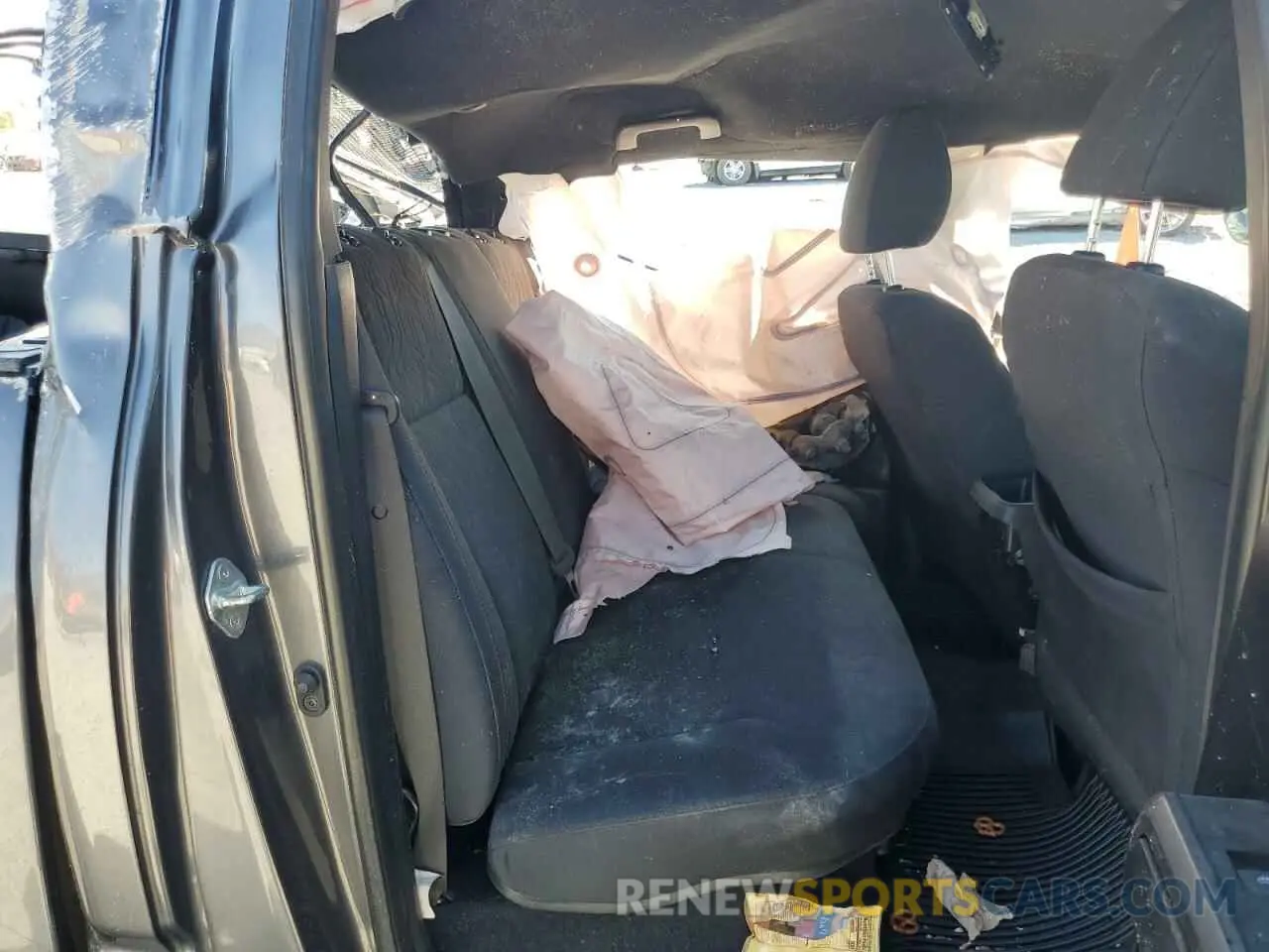 10 fotografías del automóvil dañado 5TFAZ5CN2LX094134 TOYOTA TACOMA 2020