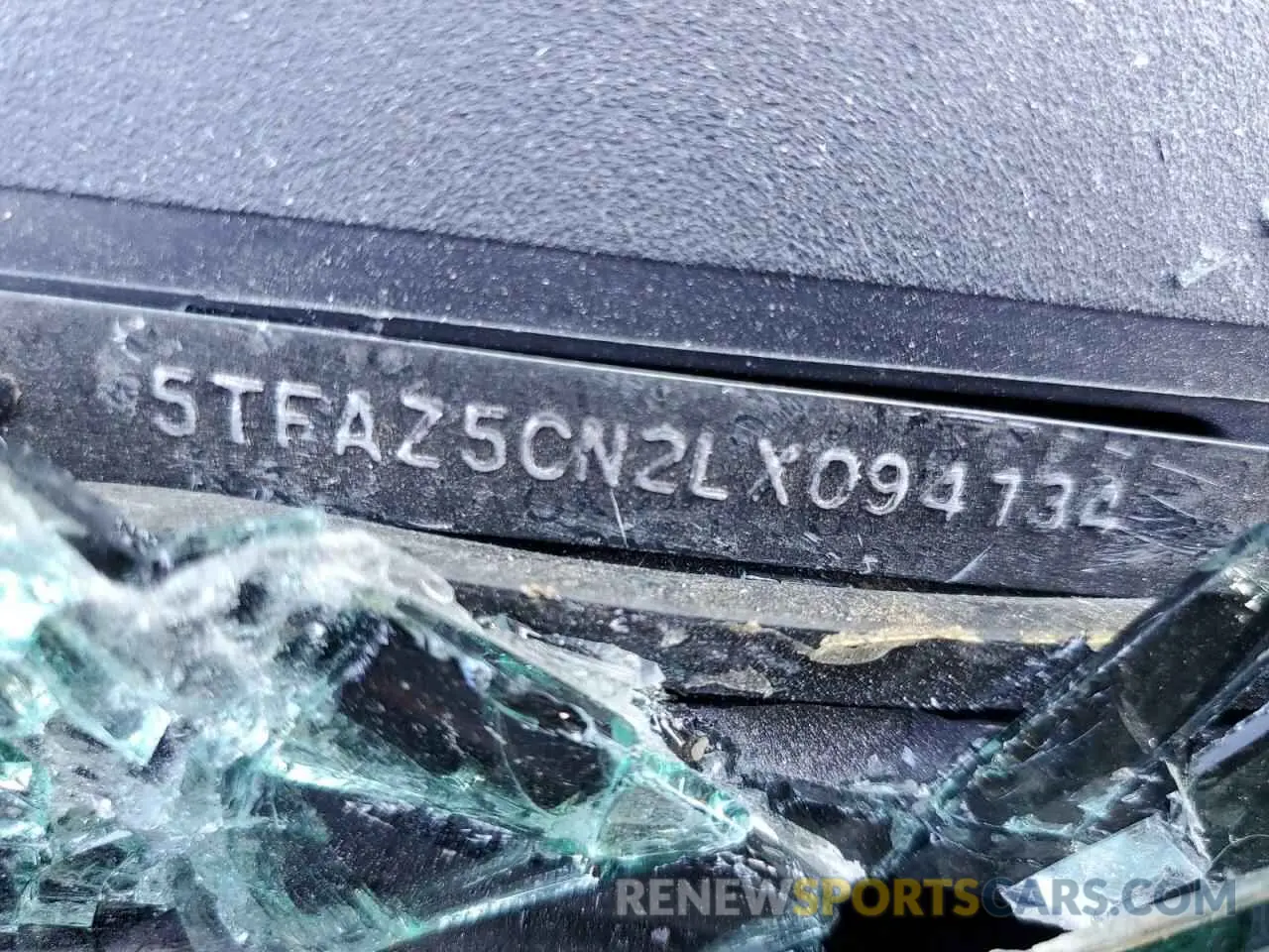 12 fotografías del automóvil dañado 5TFAZ5CN2LX094134 TOYOTA TACOMA 2020