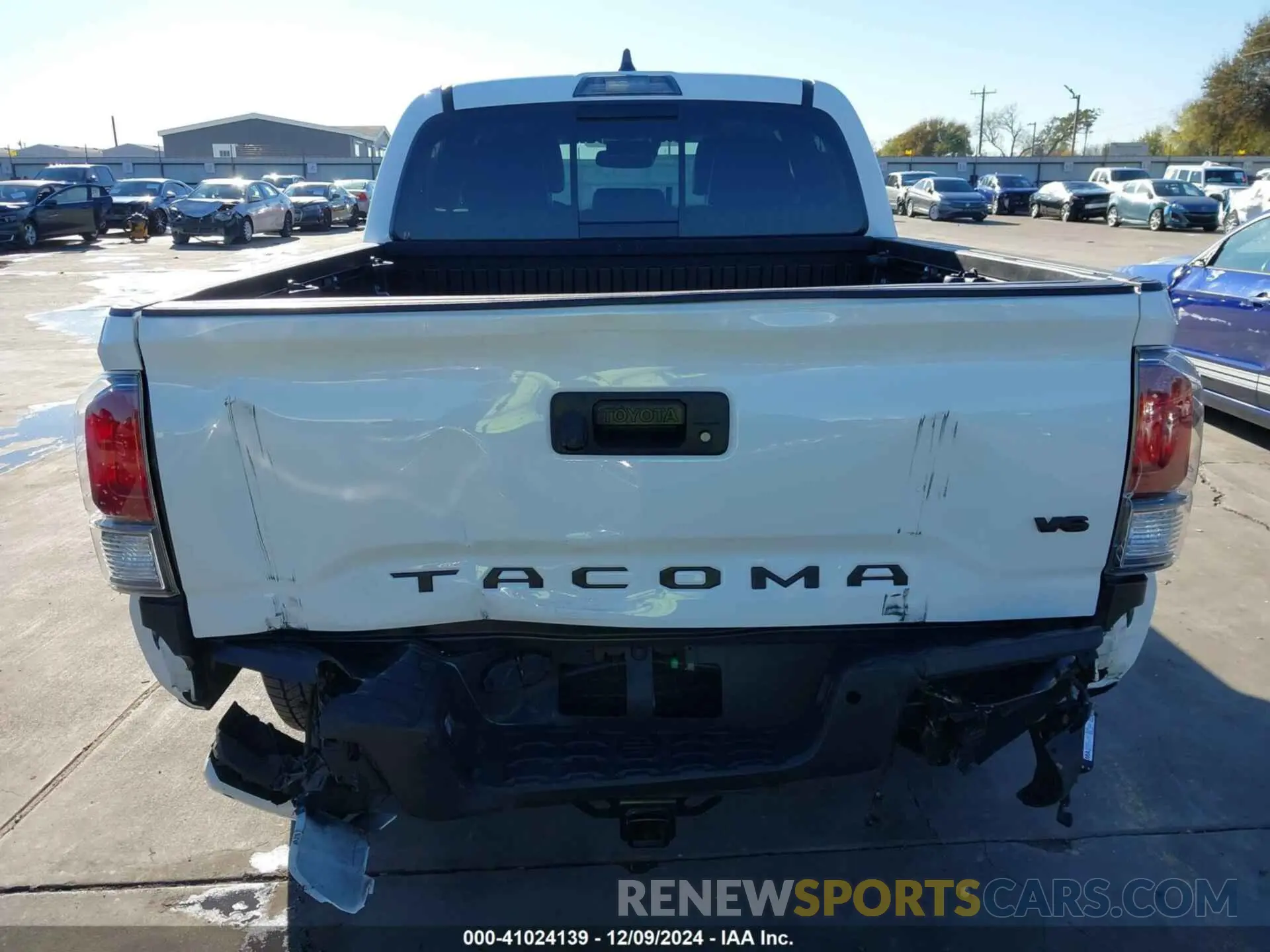 16 fotografías del automóvil dañado 5TFAZ5CN4LX094586 TOYOTA TACOMA 2020