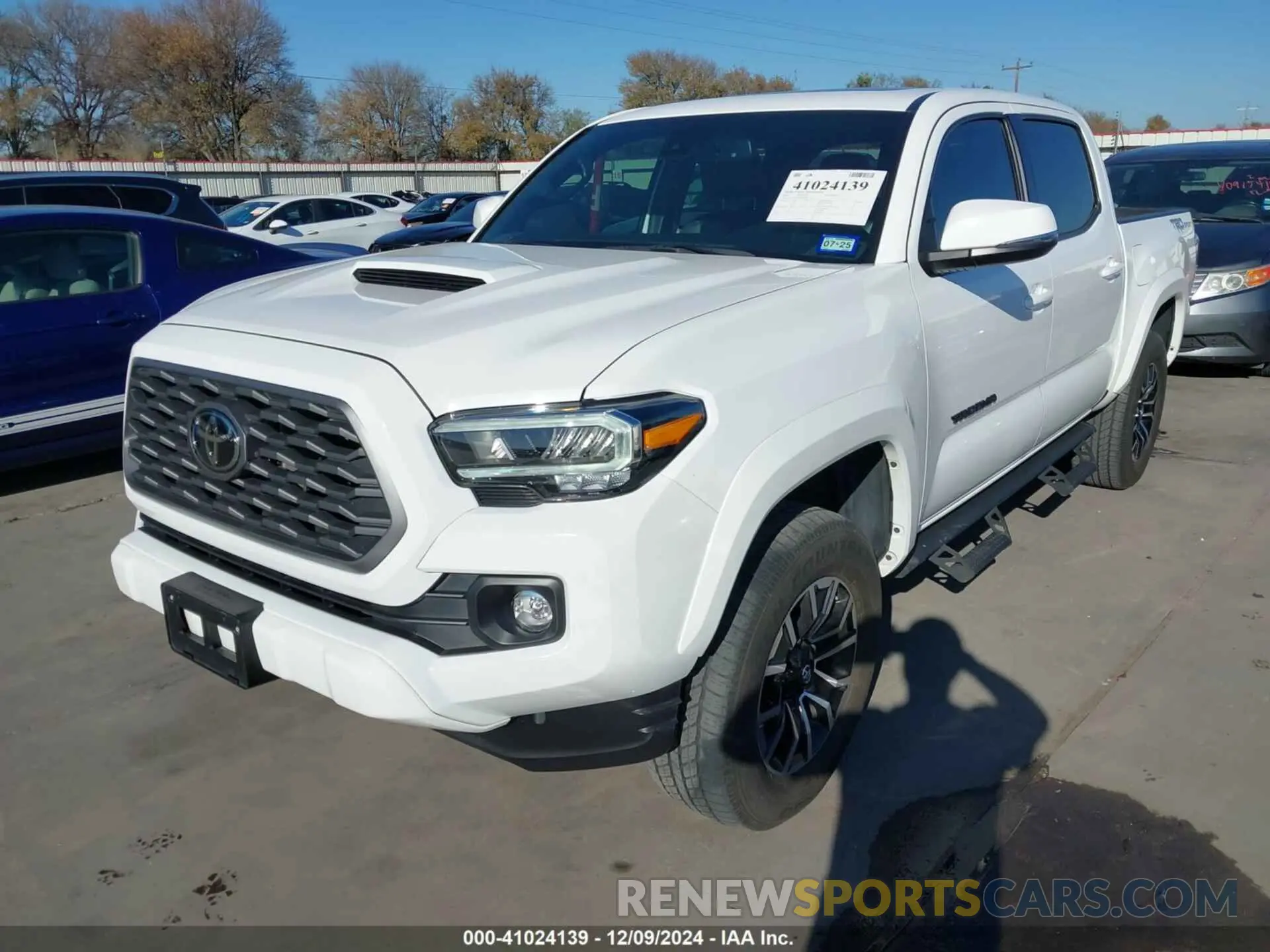 2 fotografías del automóvil dañado 5TFAZ5CN4LX094586 TOYOTA TACOMA 2020