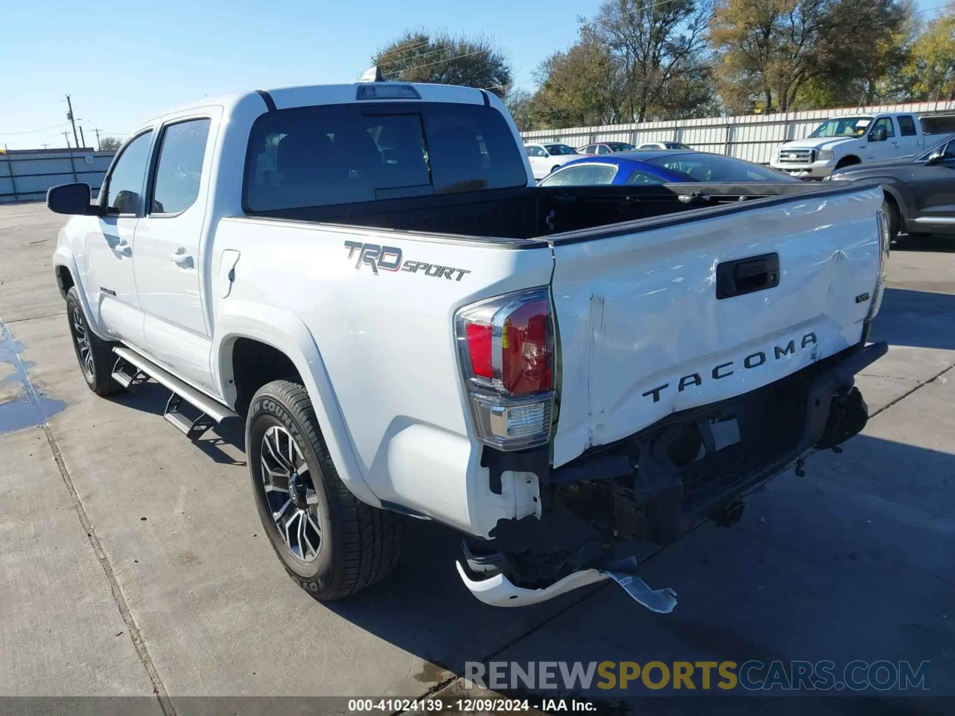 3 fotografías del automóvil dañado 5TFAZ5CN4LX094586 TOYOTA TACOMA 2020