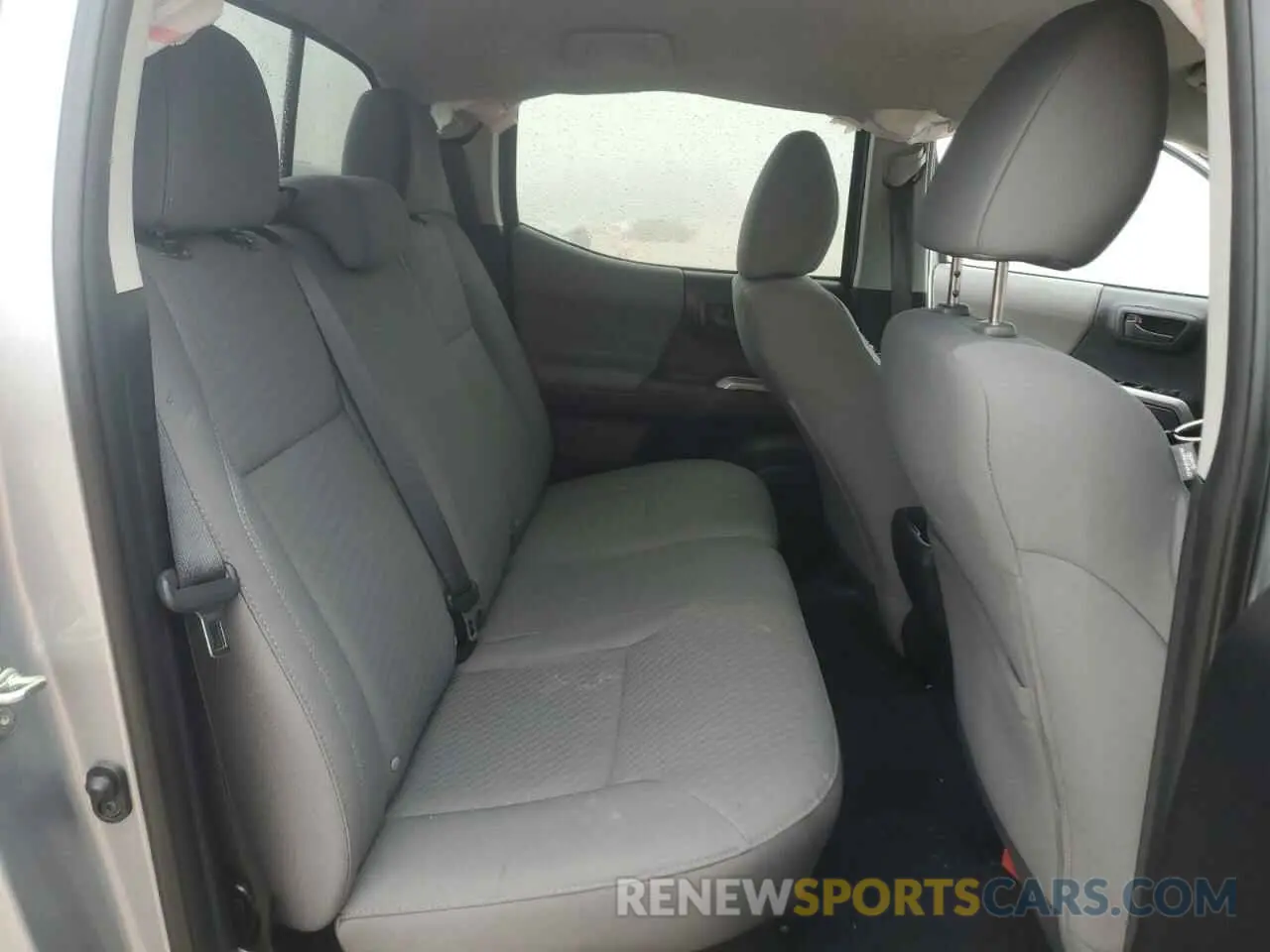 10 fotografías del automóvil dañado 5TFAZ5CN9LX093336 TOYOTA TACOMA 2020