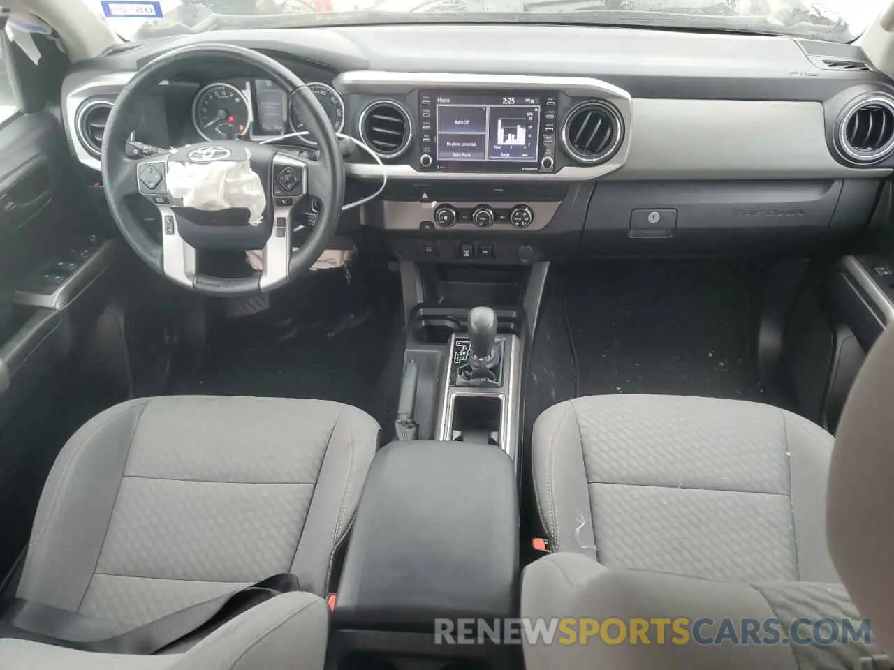 8 fotografías del automóvil dañado 5TFAZ5CN9LX093336 TOYOTA TACOMA 2020