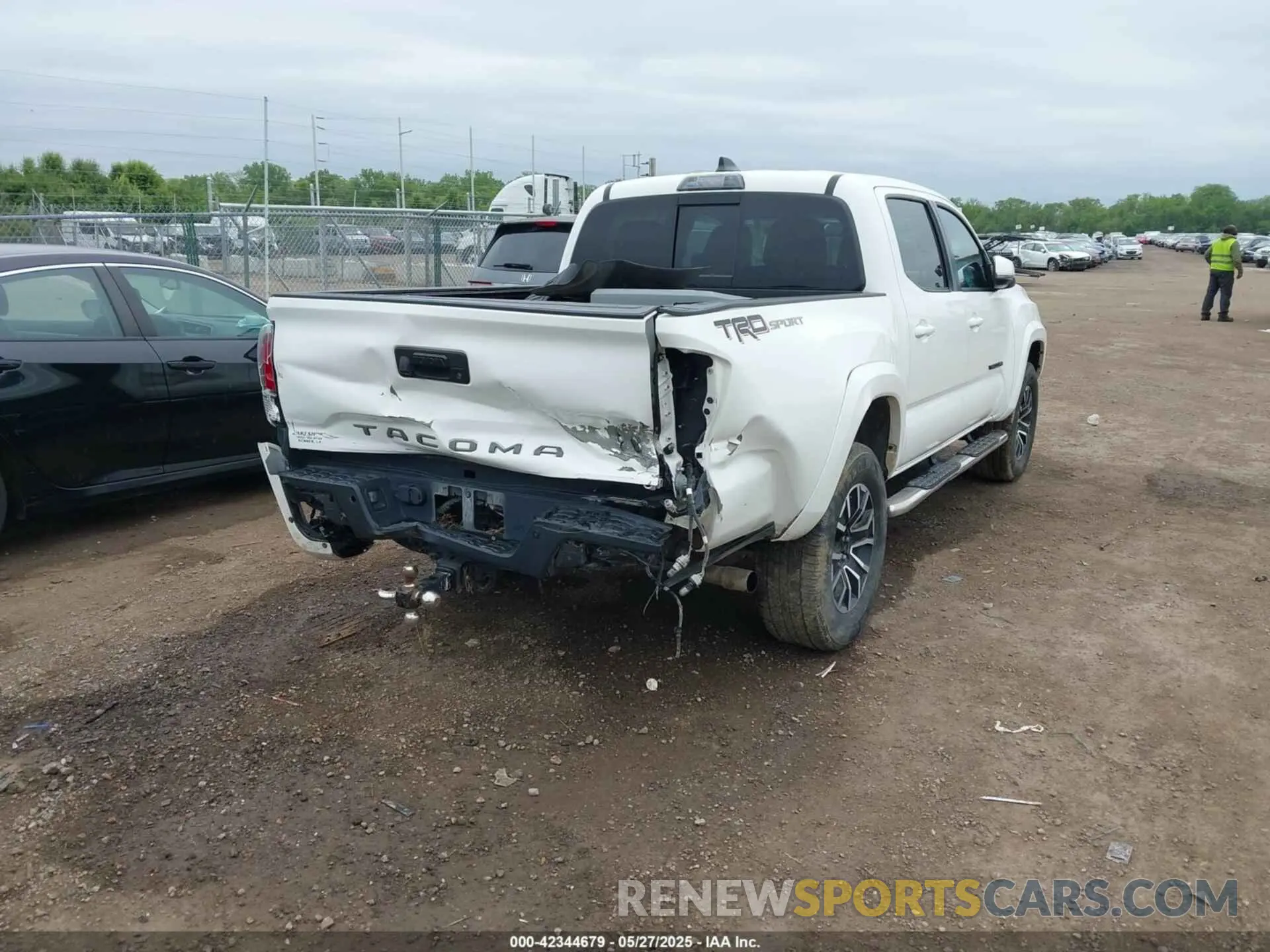 6 fotografías del automóvil dañado 5TFAZ5CNXLX089716 TOYOTA TACOMA 2020