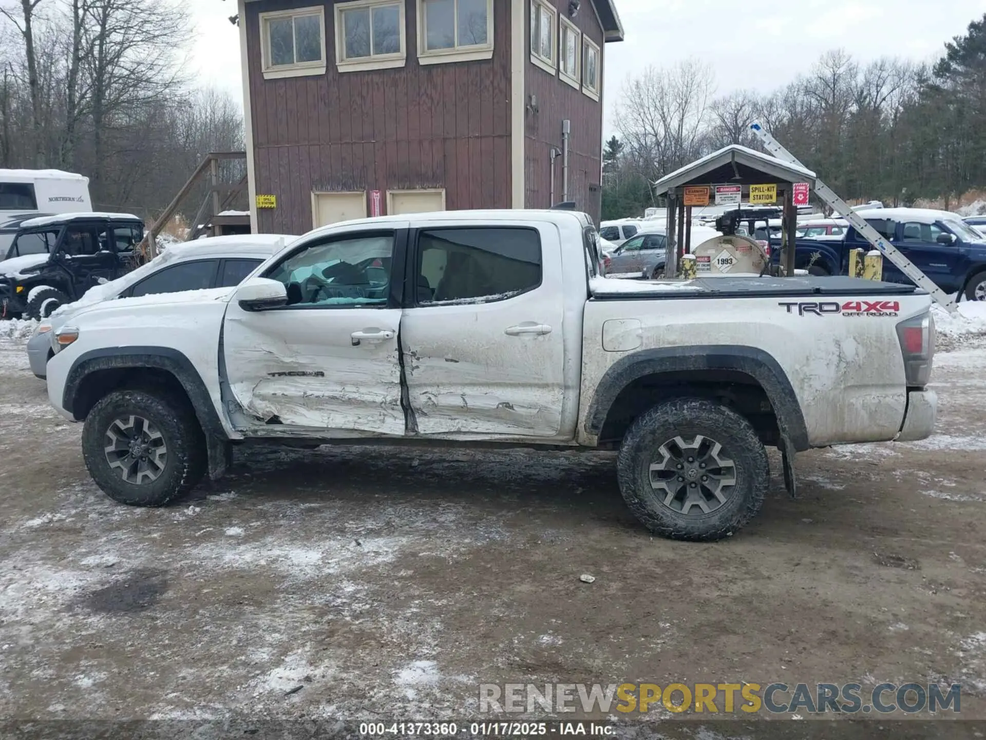 14 fotografías del automóvil dañado 5TFCZ5AN0LX215531 TOYOTA TACOMA 2020