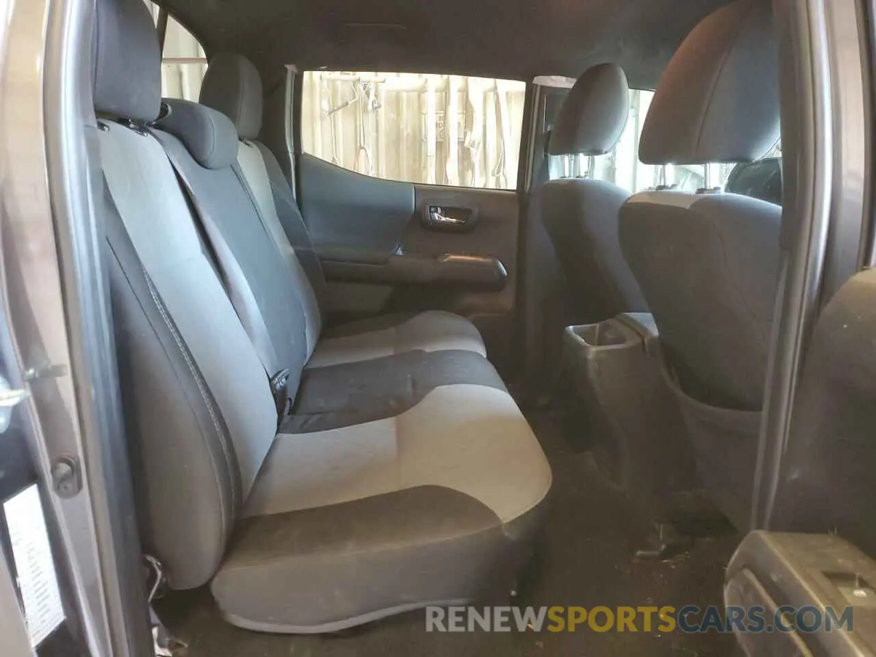 10 fotografías del automóvil dañado 5TFCZ5AN0LX225458 TOYOTA TACOMA 2020