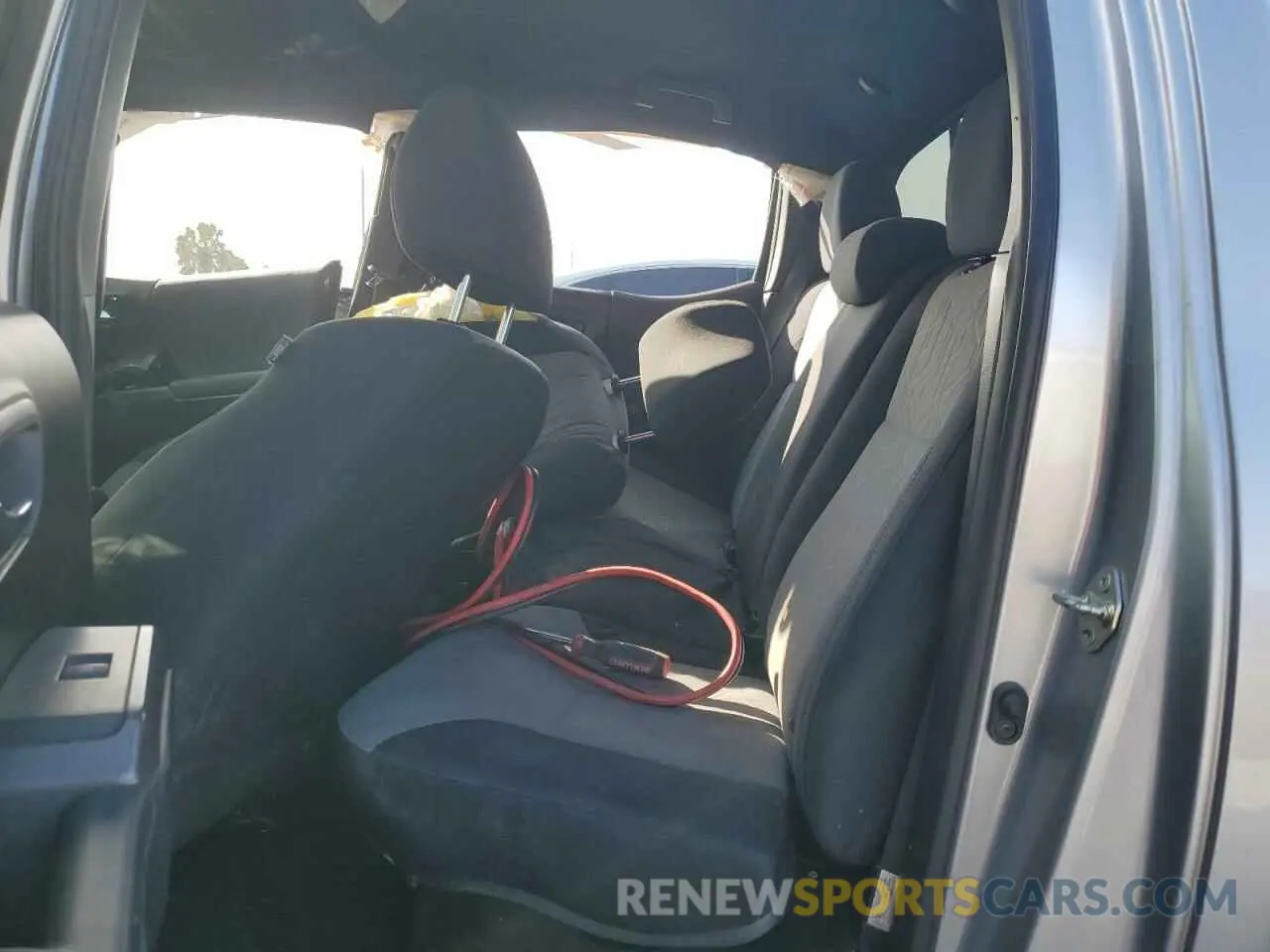 10 fotografías del automóvil dañado 5TFCZ5AN0LX236492 TOYOTA TACOMA 2020
