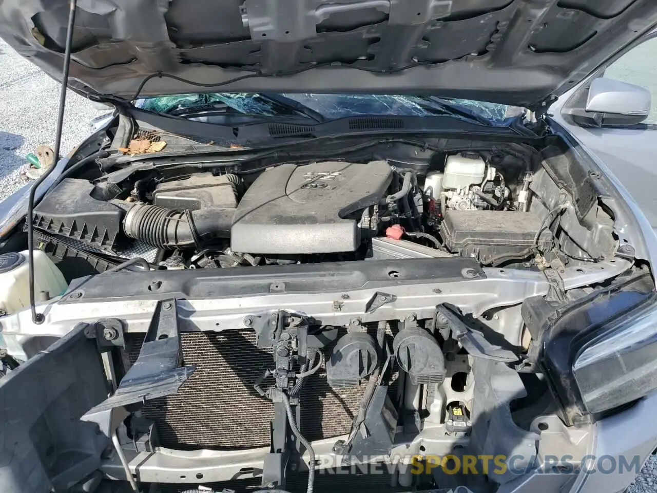 11 fotografías del automóvil dañado 5TFCZ5AN0LX236492 TOYOTA TACOMA 2020